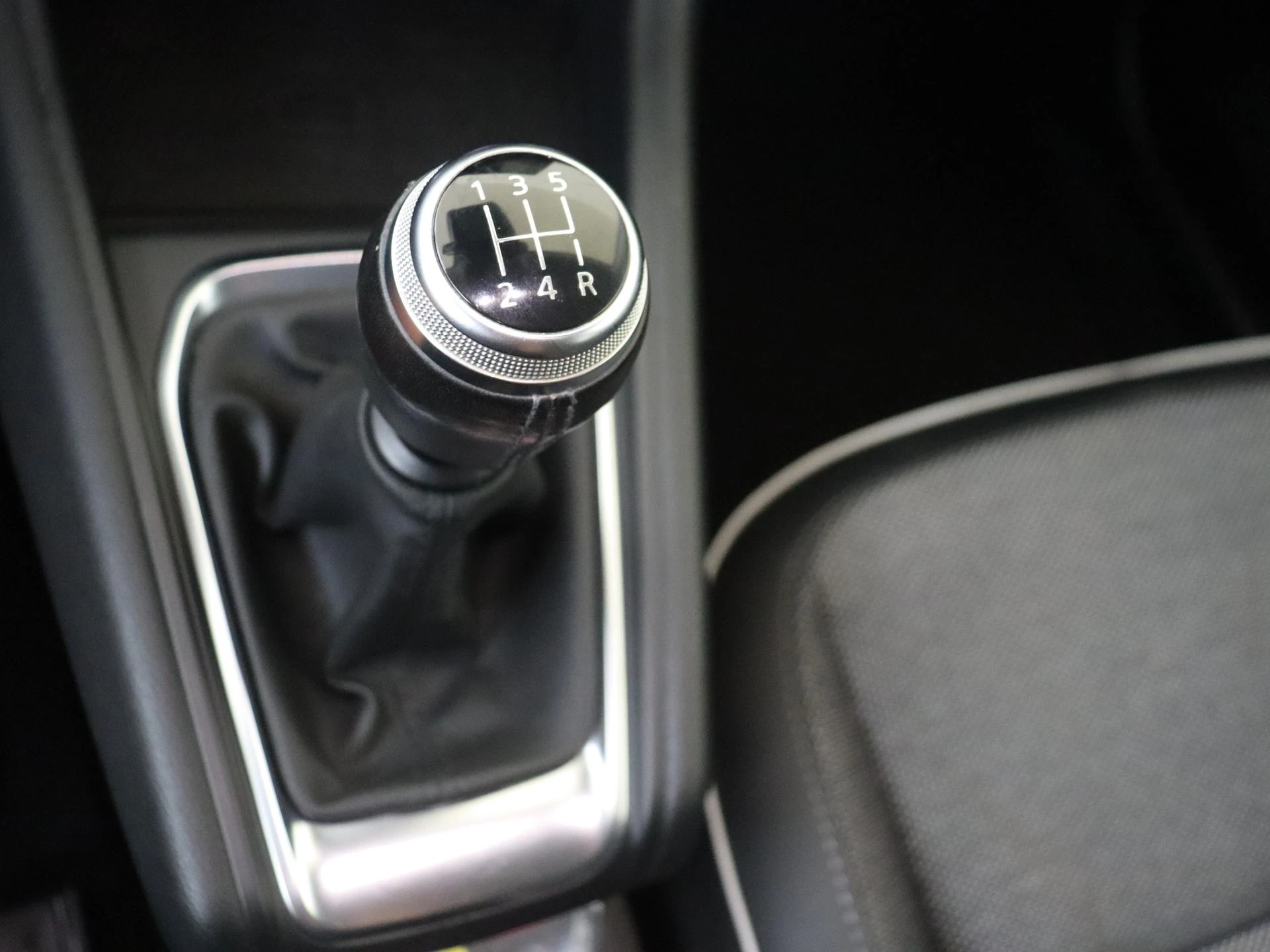Renault-Captur-image-13