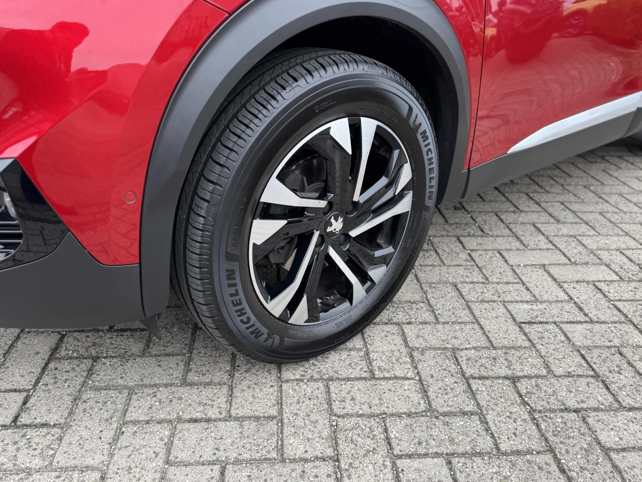 Peugeot-2008-image-9