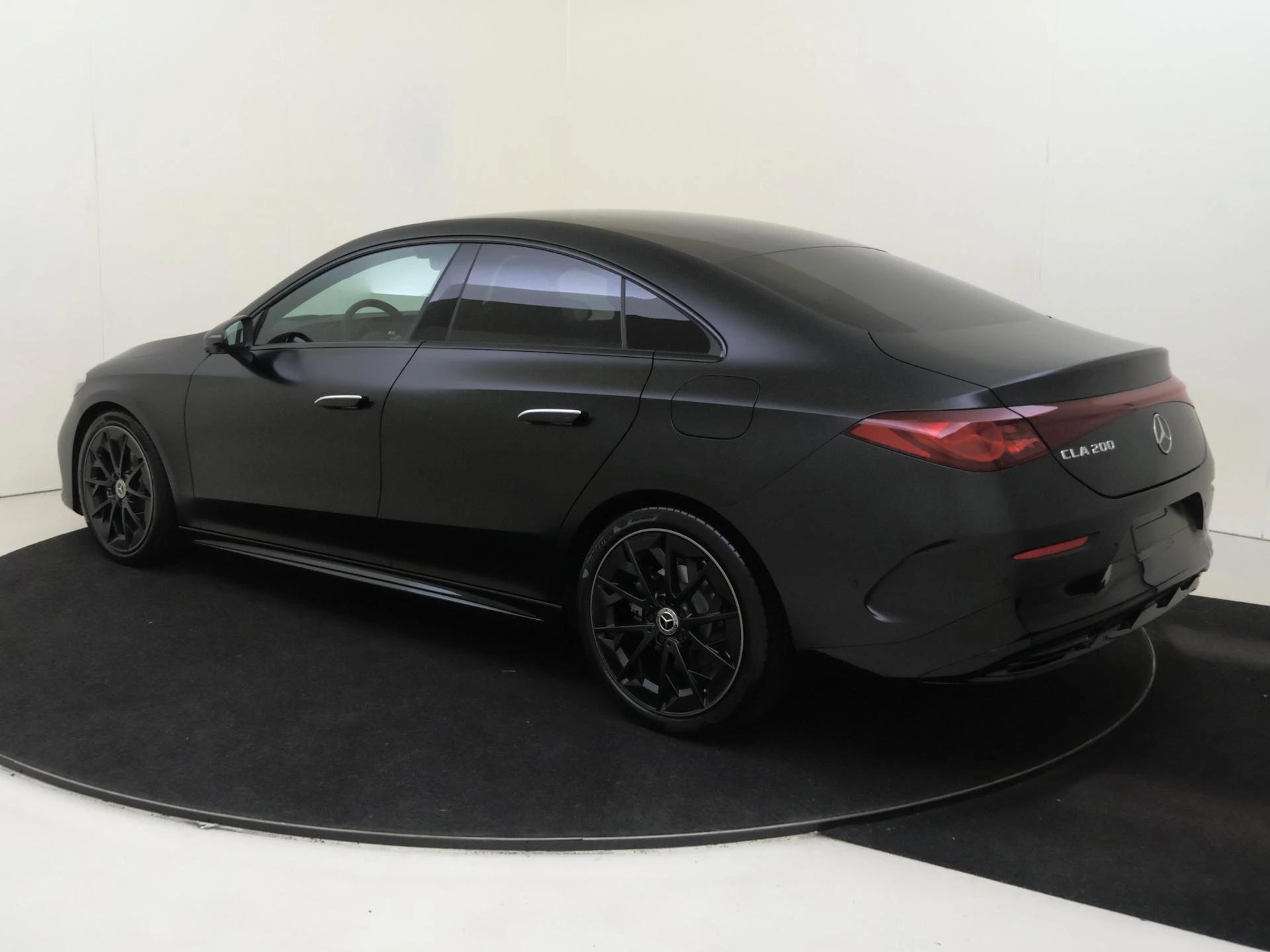 Mercedes-Benz CLA 200 AMG Line