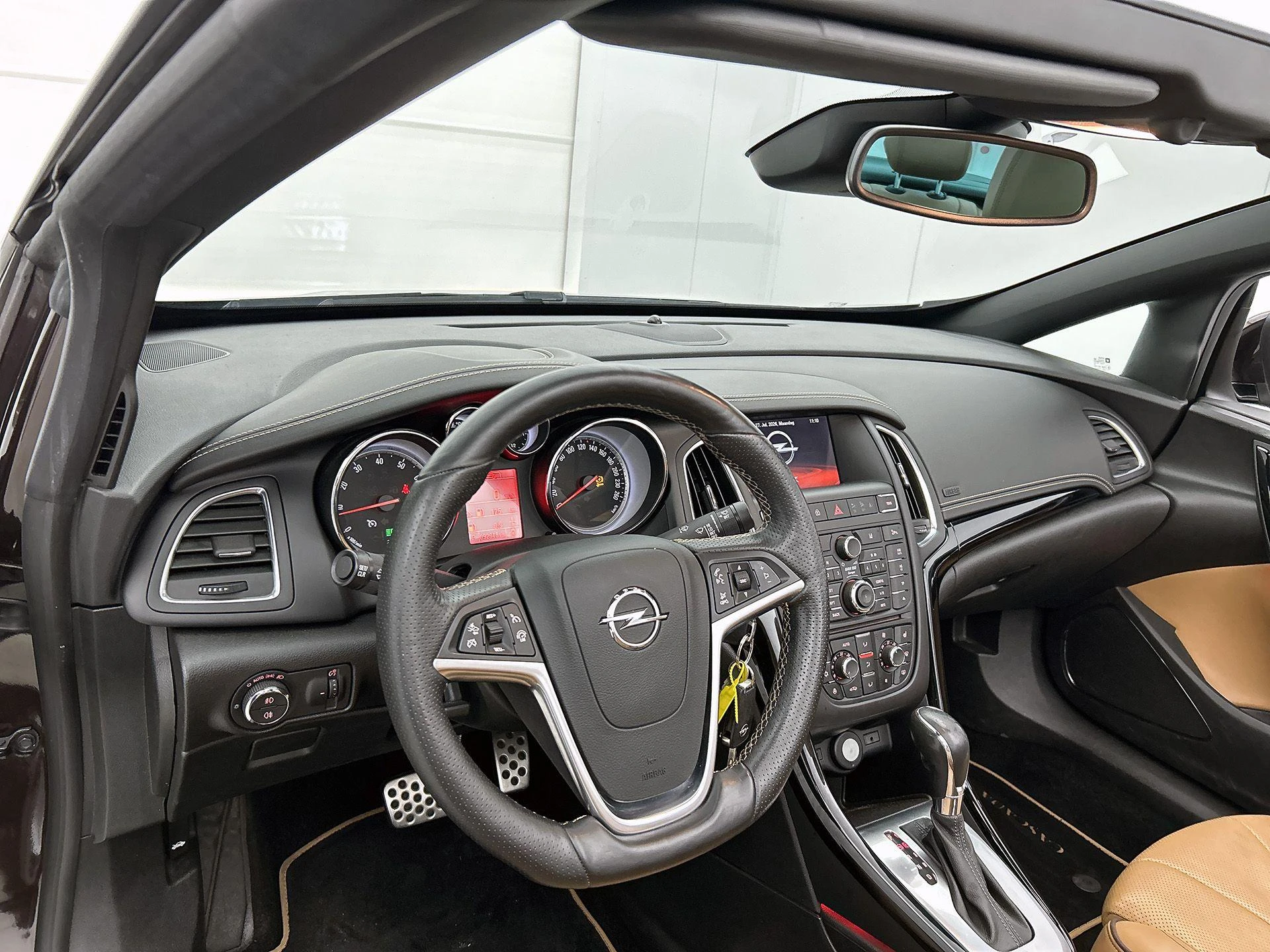 Opel-Cascada-image-17