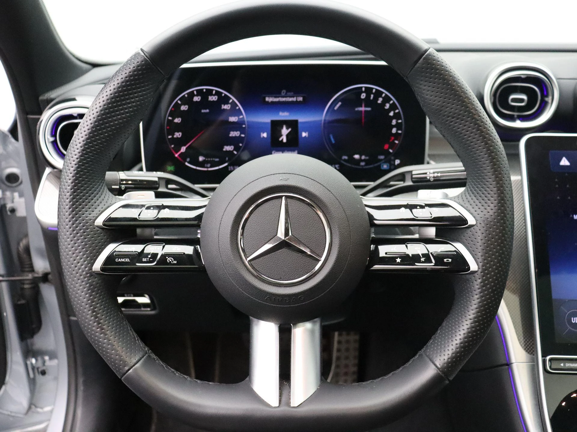 Mercedes-Benz-Classe C-image-11