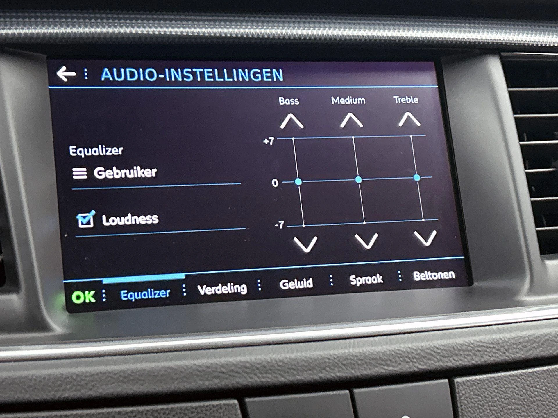 Peugeot-508-image-12
