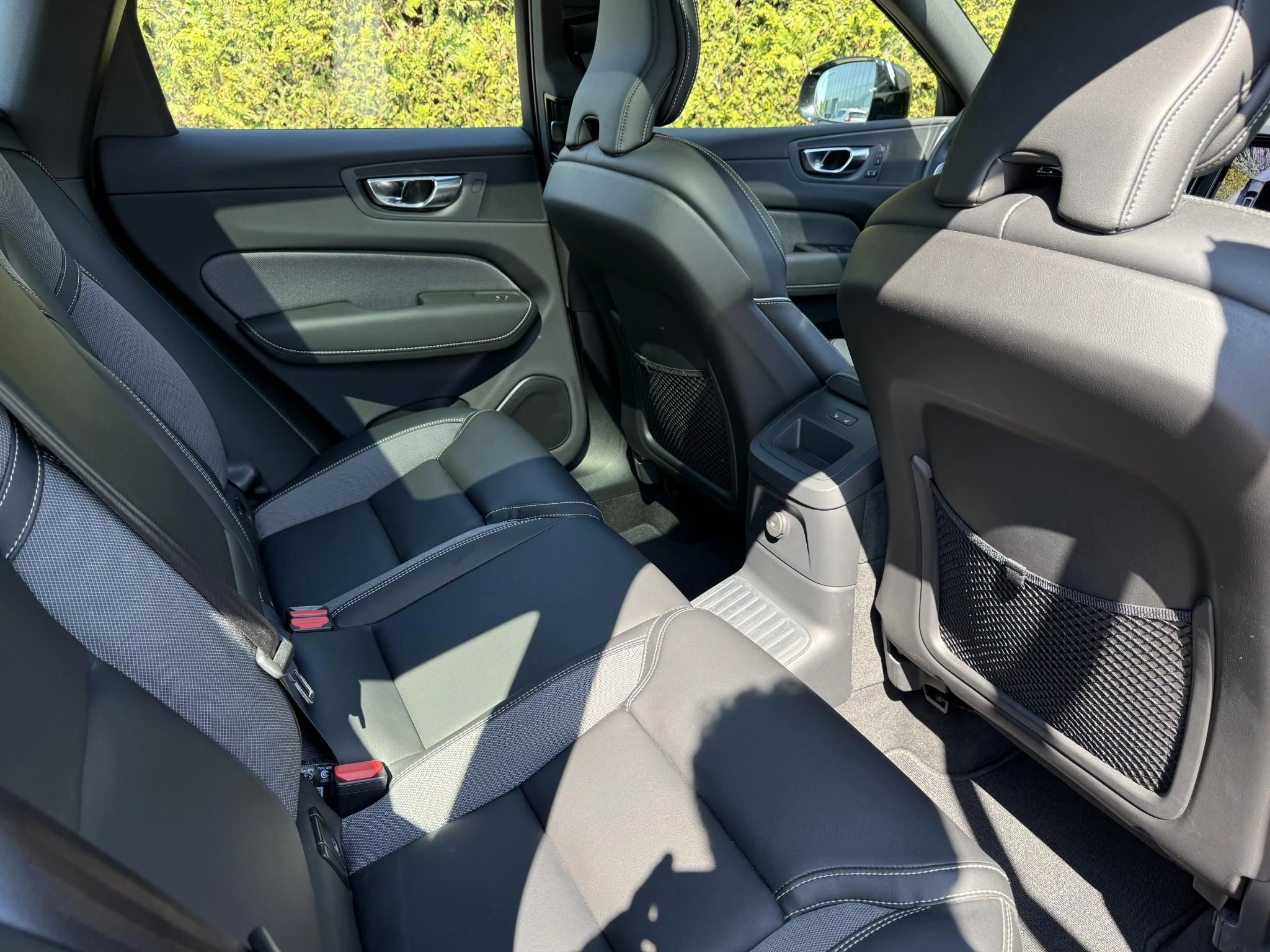 Volvo XC60 T6 Plug-in Hybrid AWD Plus Black Edition