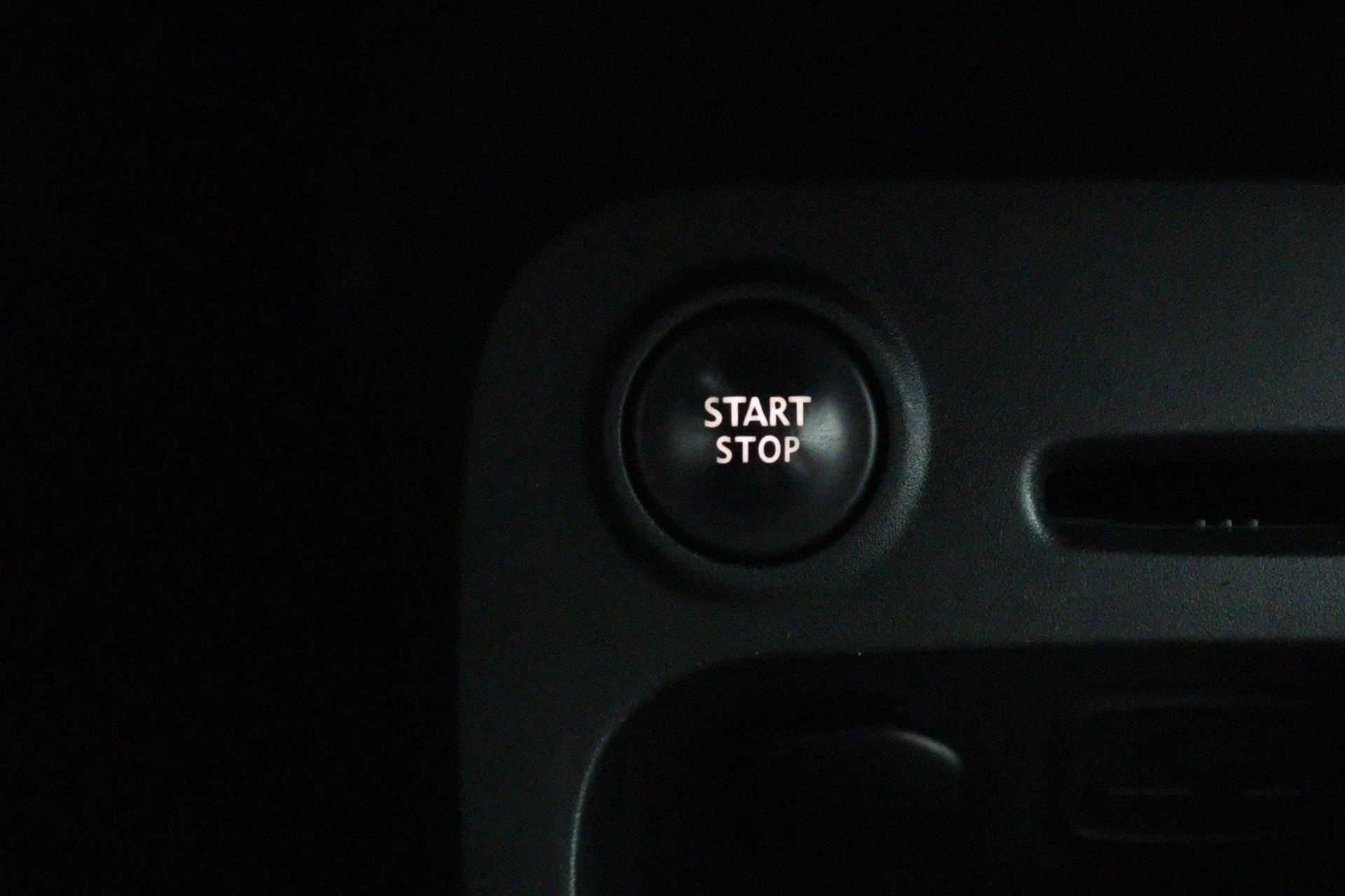 Renault-Captur-image-43