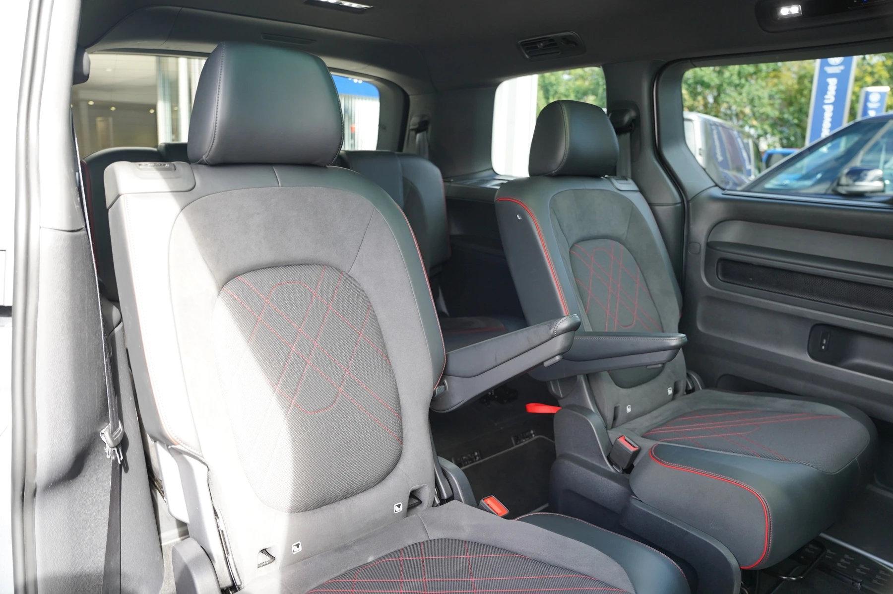 Volkswagen-ID. Buzz-image-33