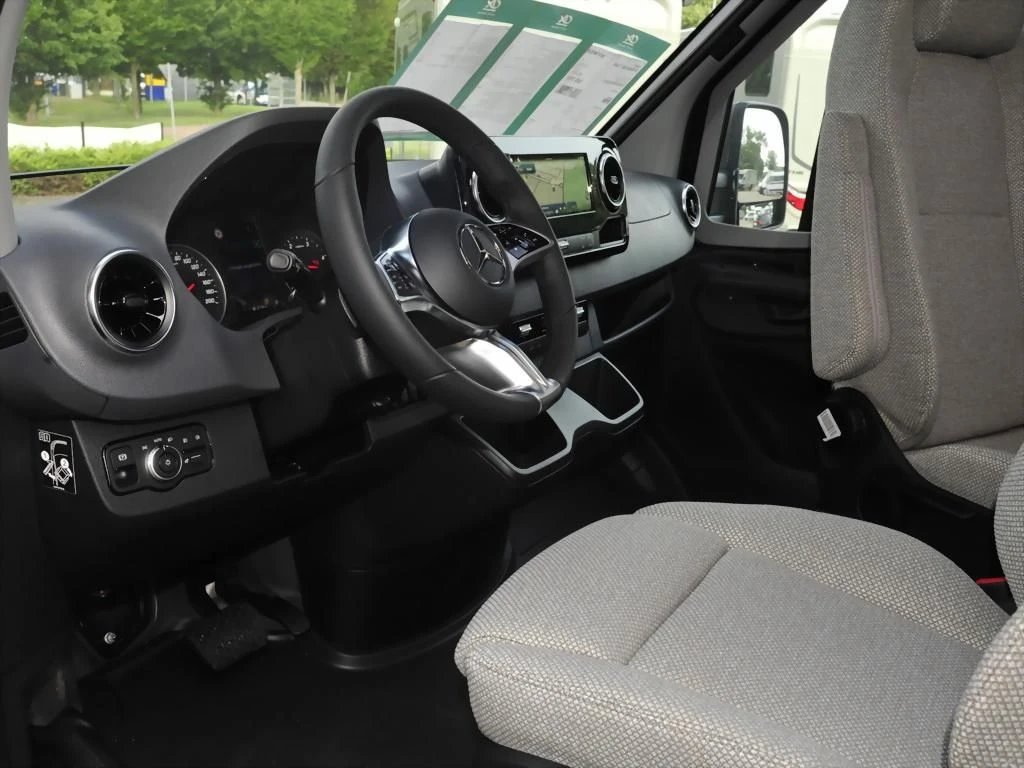 Hymer--image-11