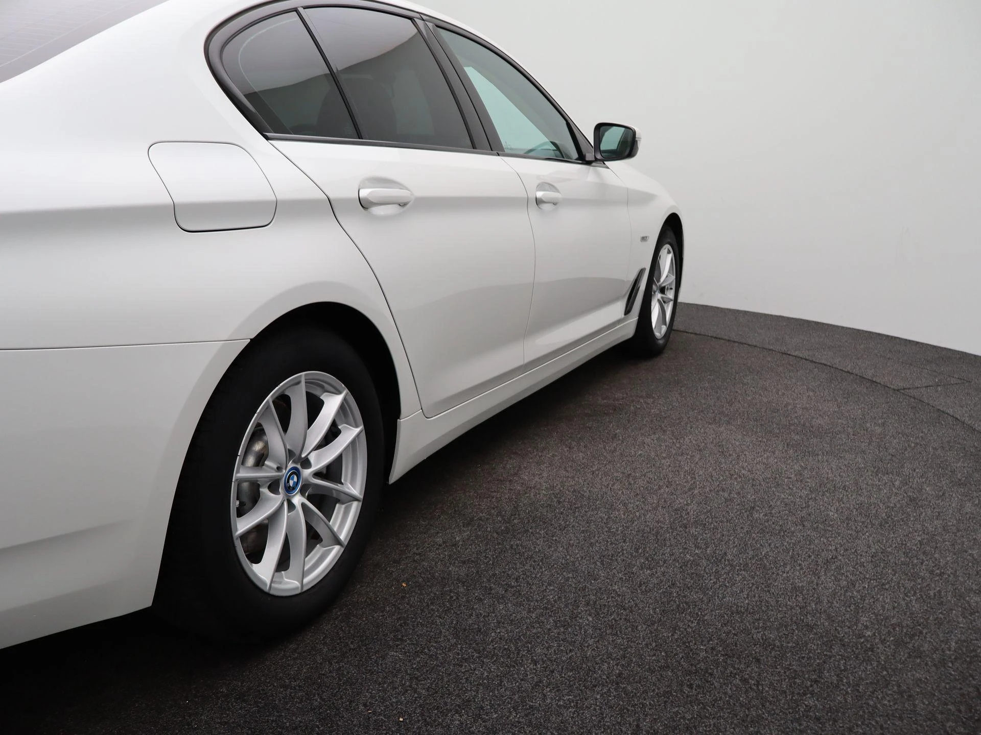 BMW-5 Serie-image-40