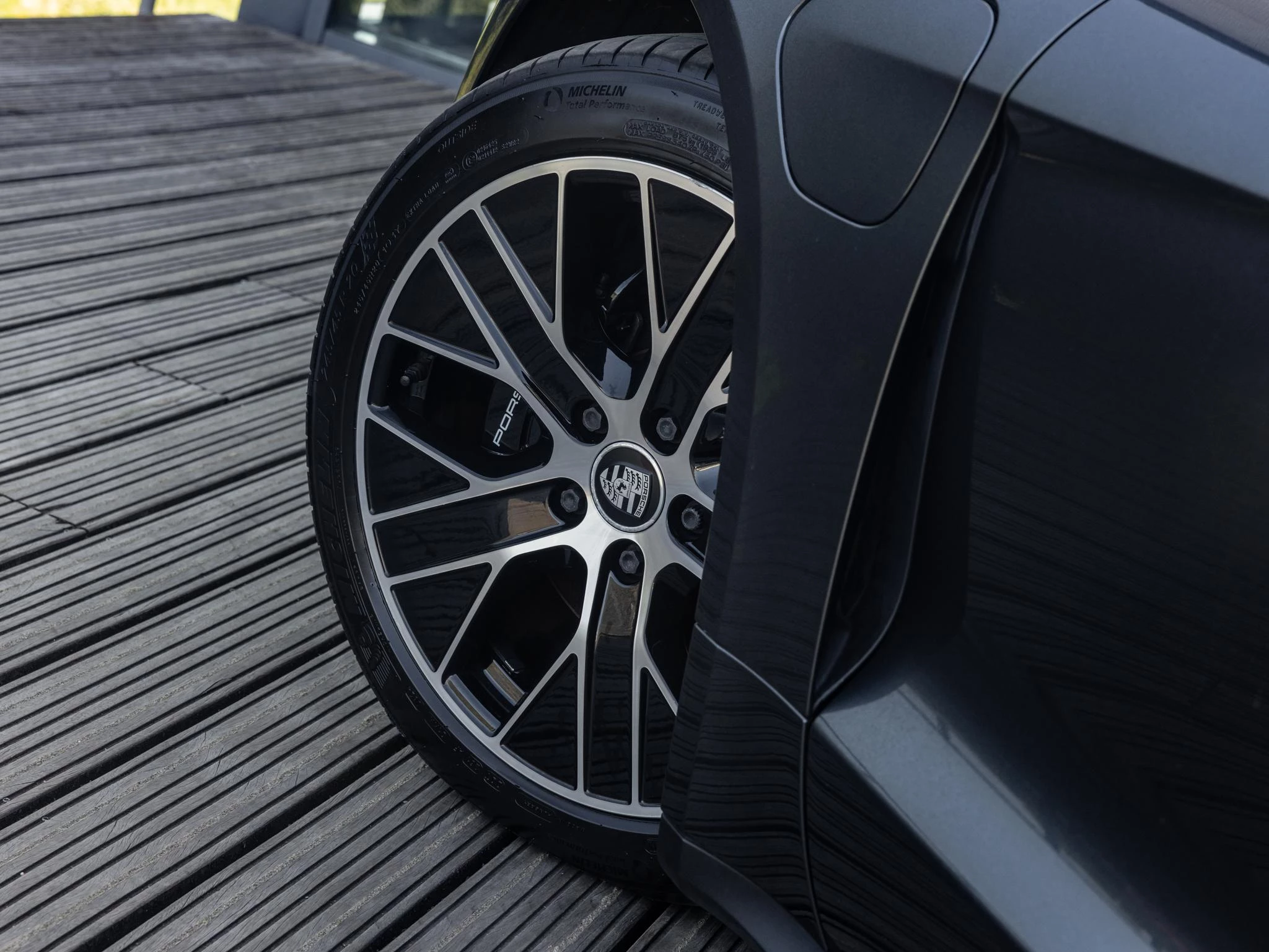 Porsche-Taycan-image-10