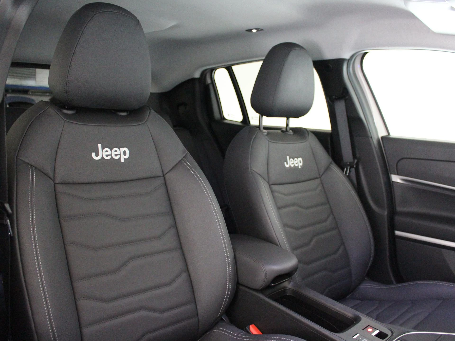 Jeep-Avenger-image-13