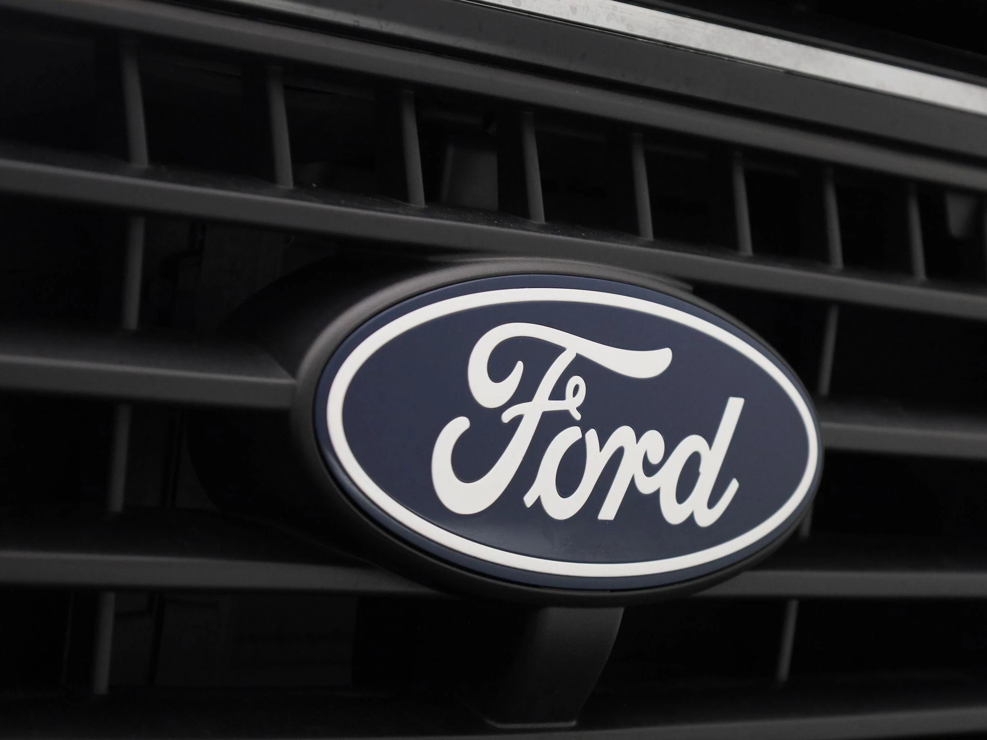 Ford Transit Custom 340 2.5 PHEV L2H1 Limited