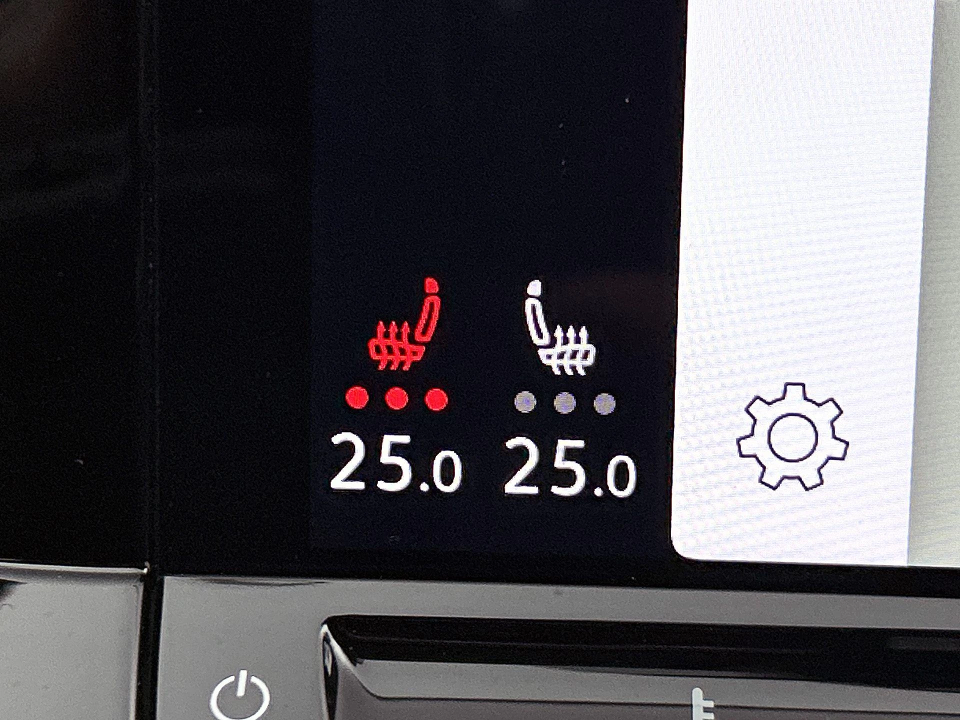 Volkswagen-Golf-image-7