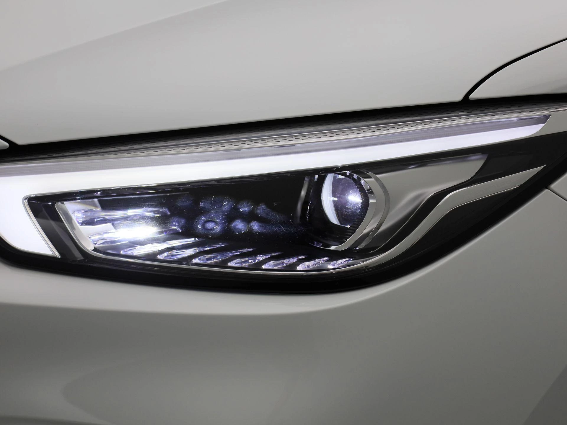 MG-ZS-image-12
