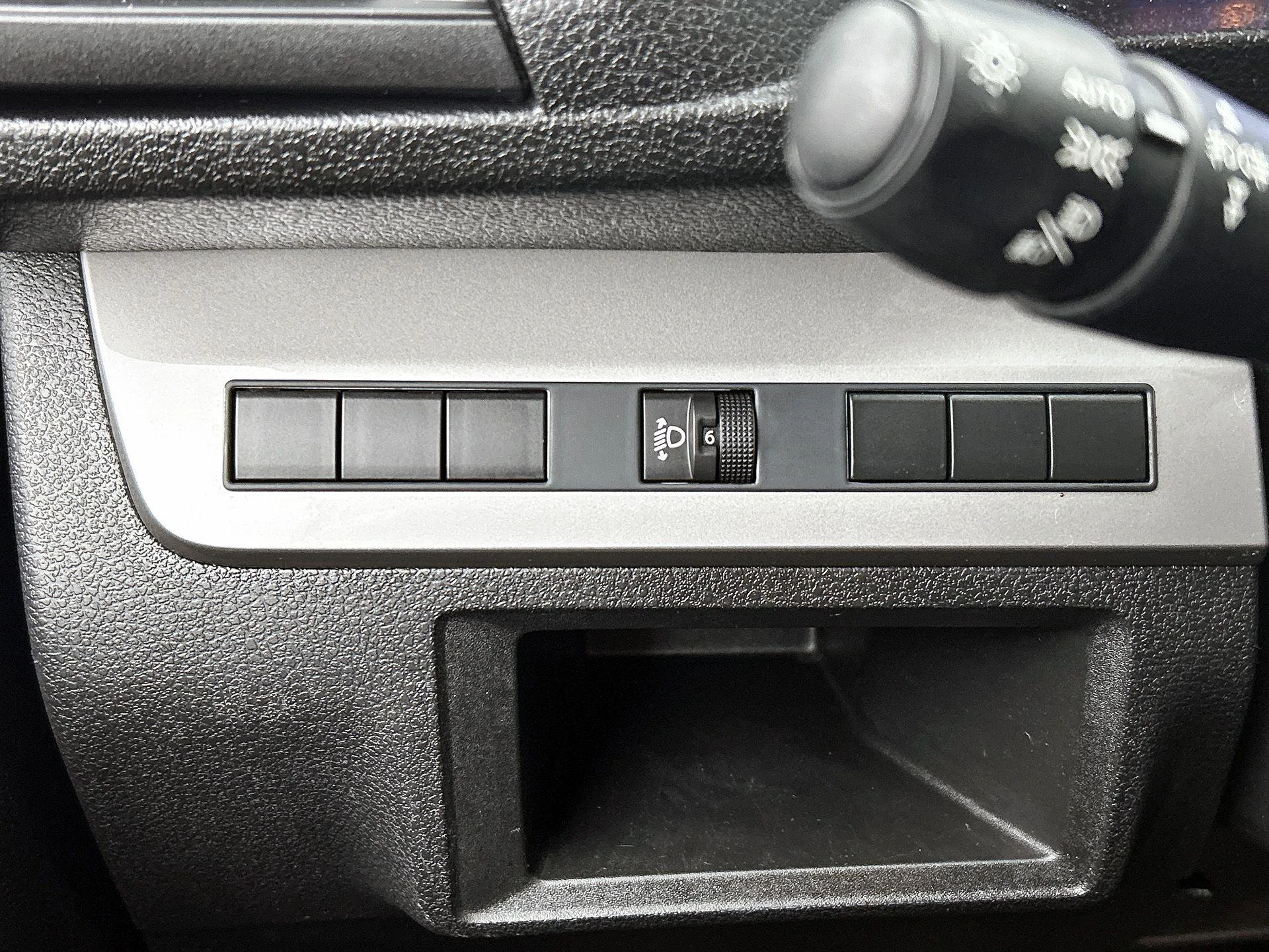 Opel-Vivaro-image-27