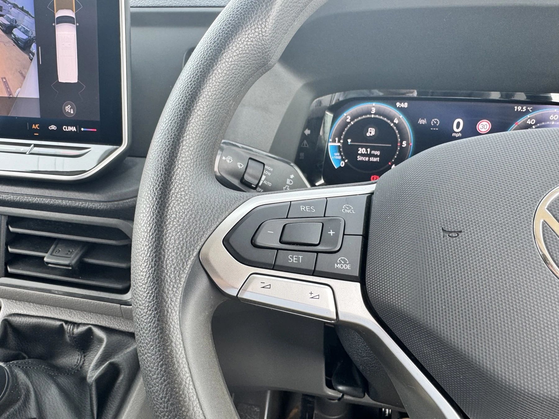 Volkswagen-Crafter-image-30