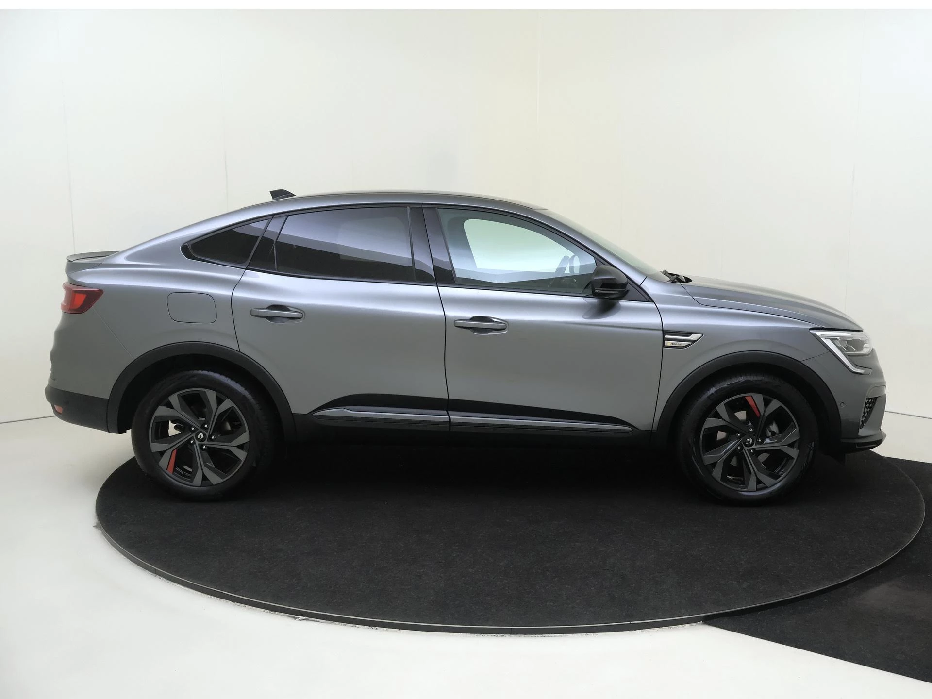 Renault-Arkana-image-8