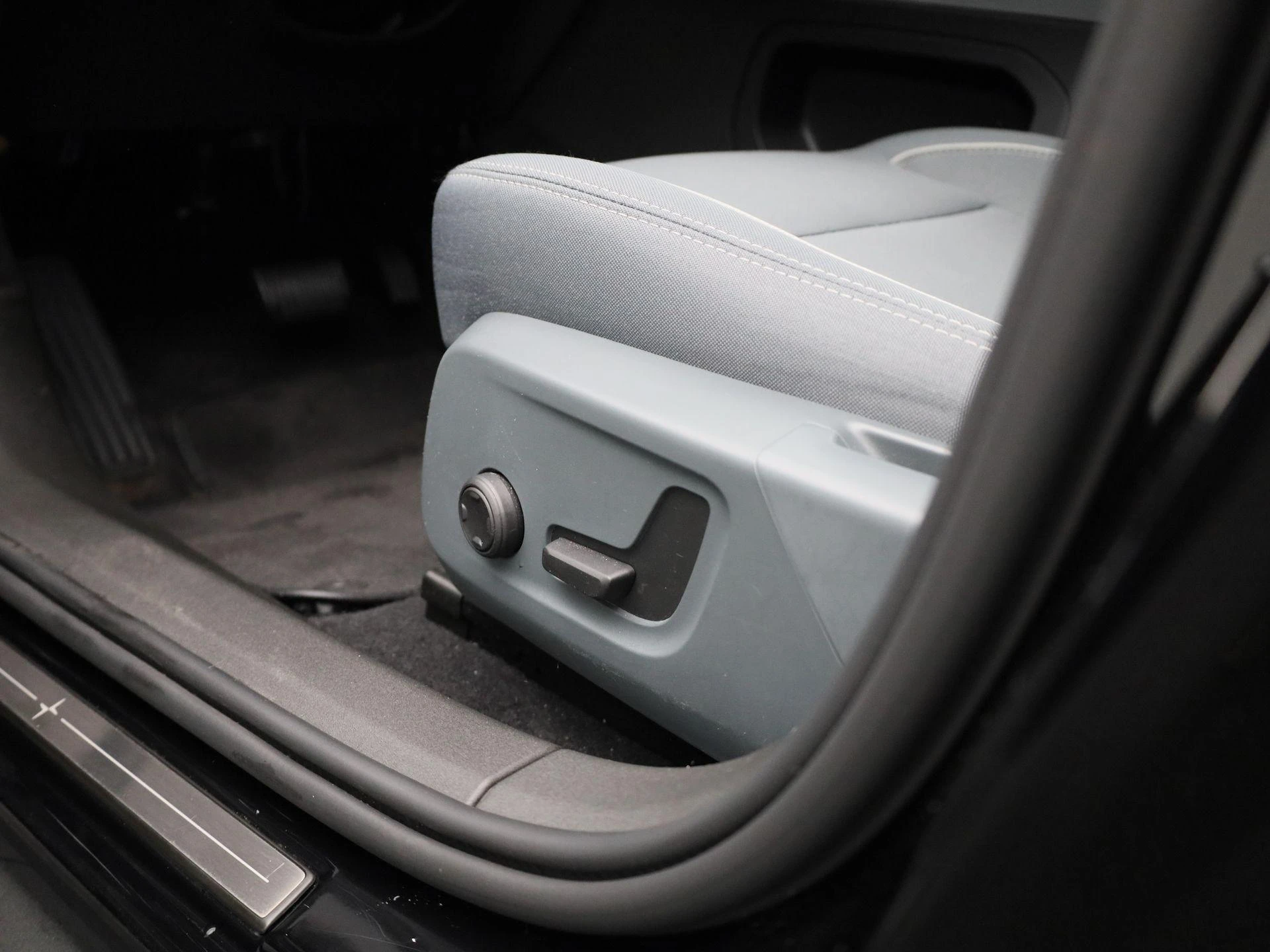 Polestar-2-image-30