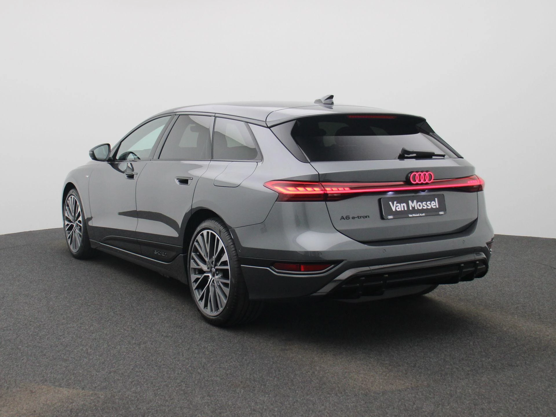 Audi A6 Avant e-tron S edition 83 kWh