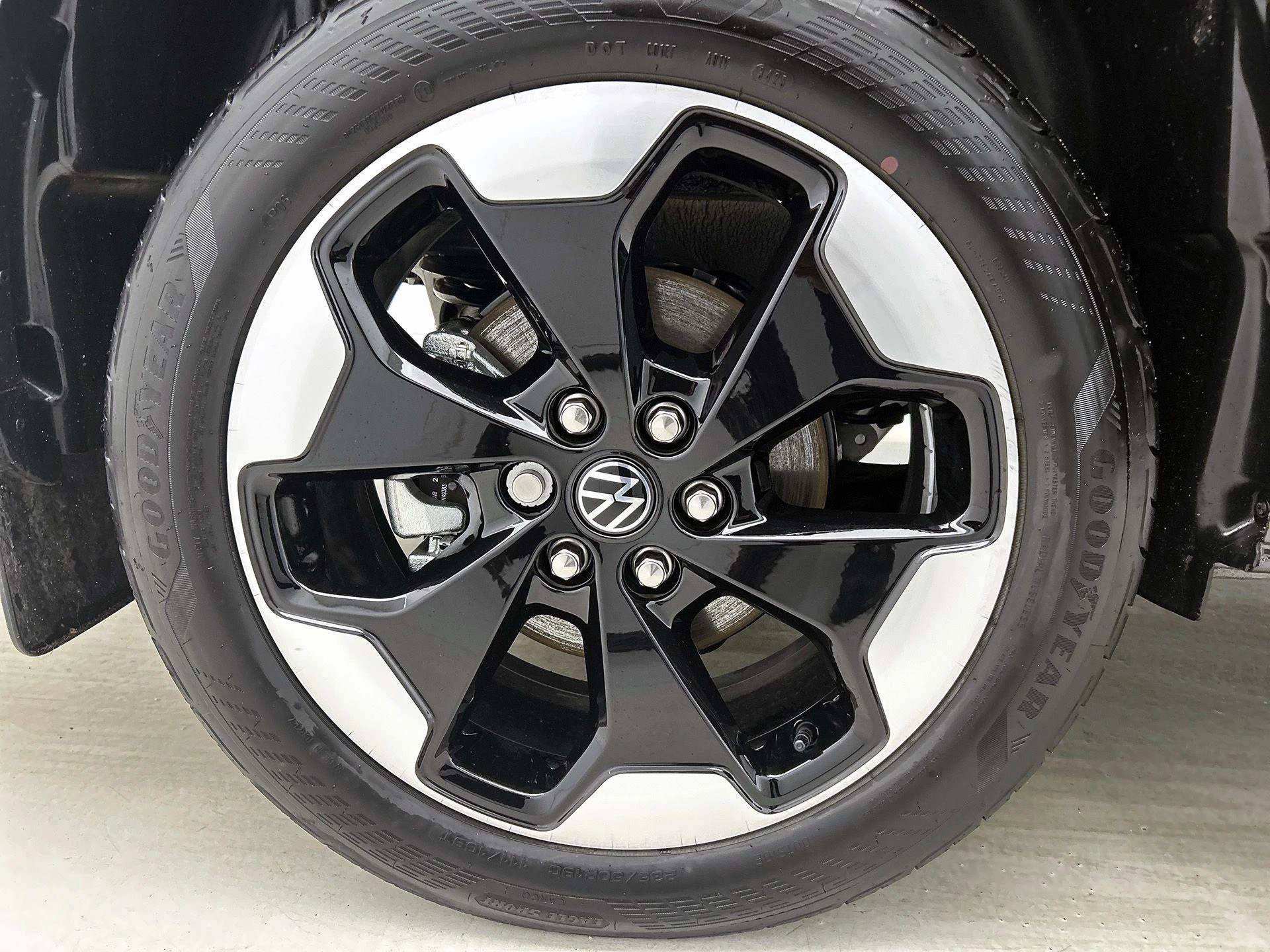 Volkswagen e-Transporter Bulli L2H1 218PK