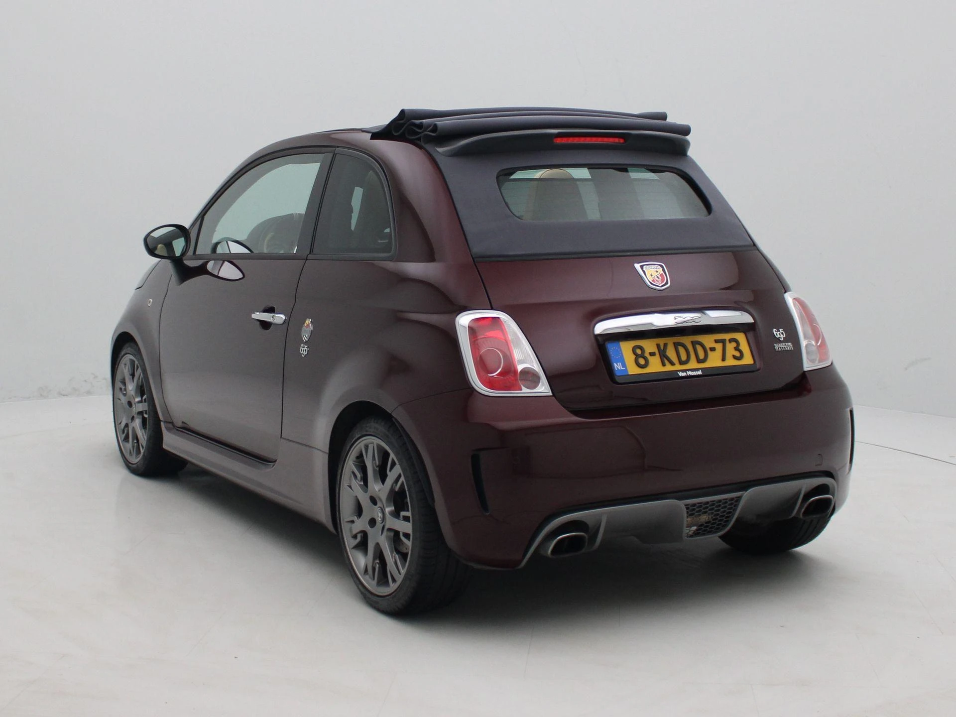 Abarth-695-image-1