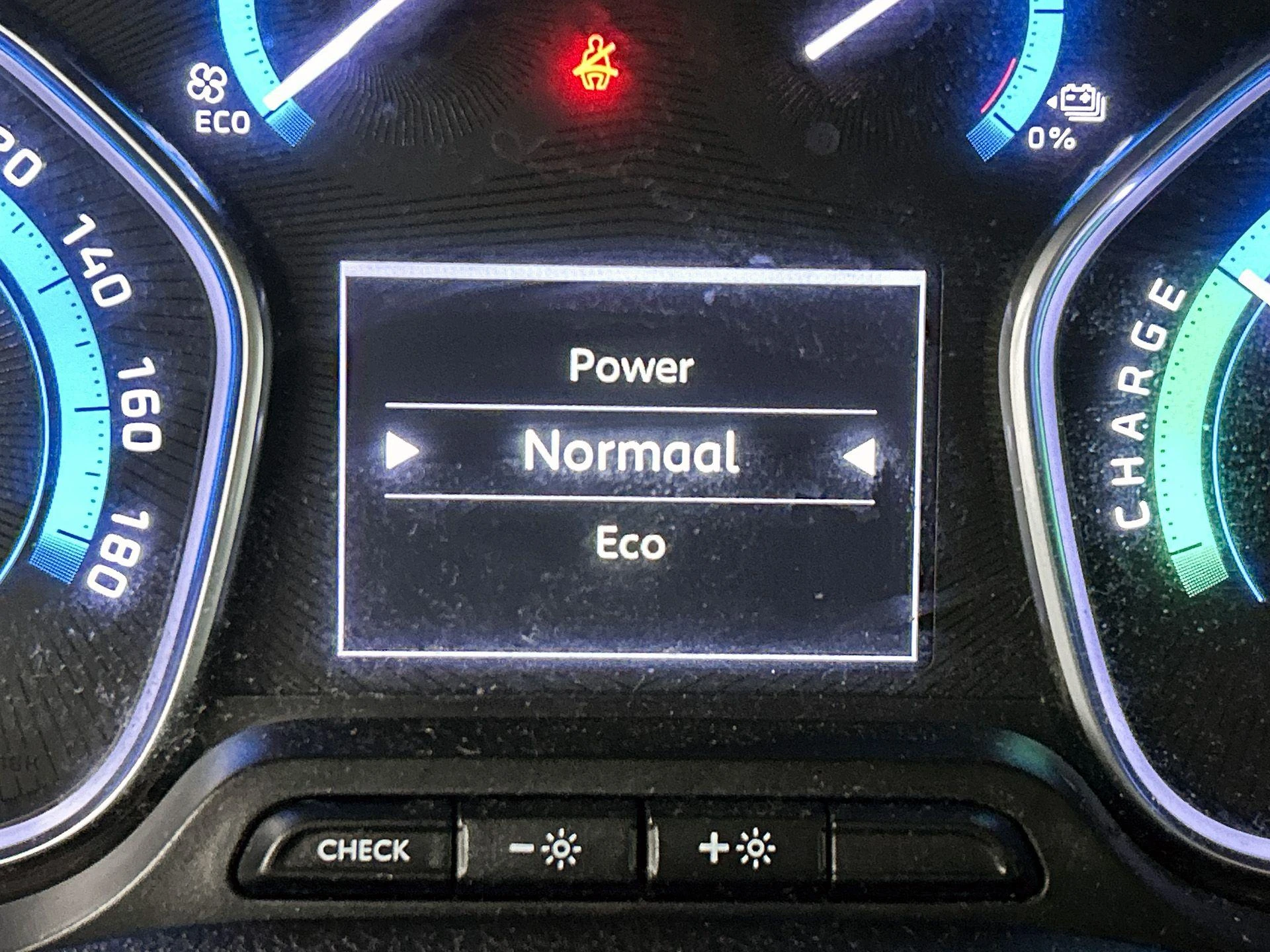 Opel-Vivaro-e-image-9
