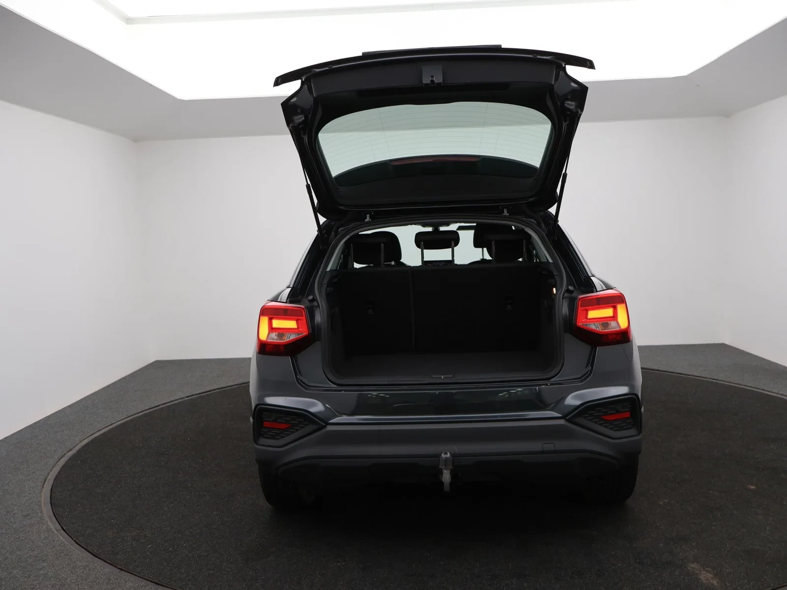 Audi Q2 Audi Q2 Attraction 30TFSI 110PK *TREKHAAK*VIRTUAL COCKPIT*NAVI*PDC ACHTER*CRUISE*...*