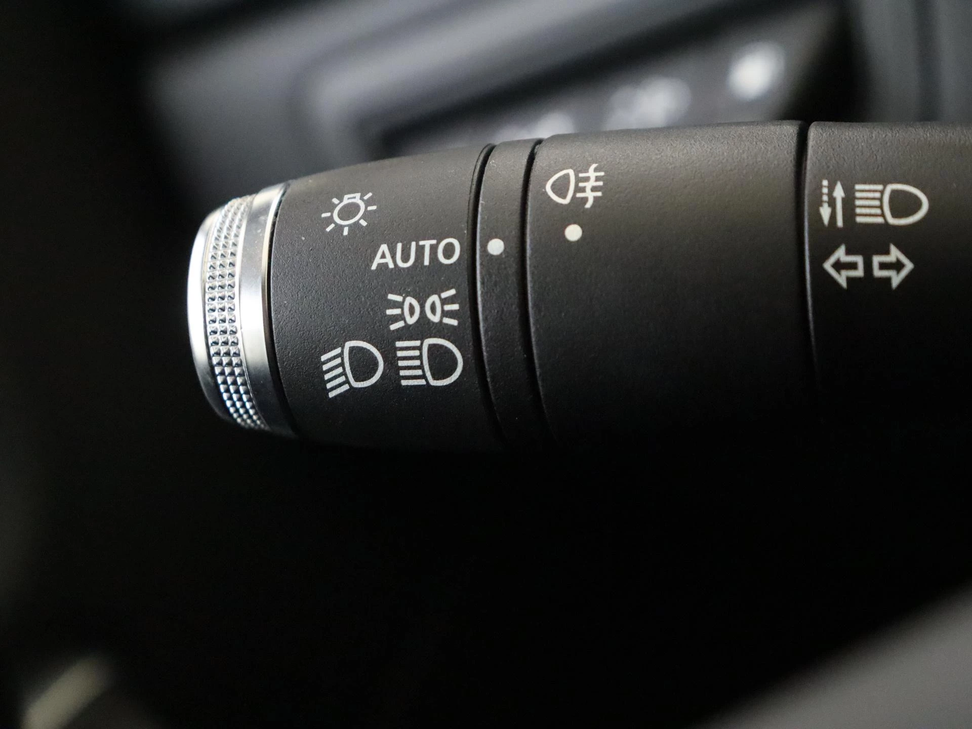 Renault-Captur-image-22