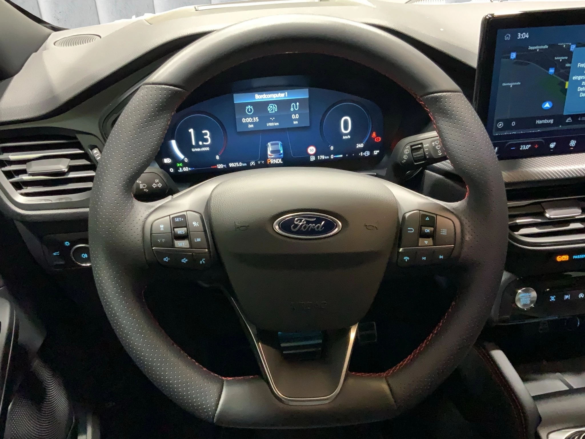 Ford Kuga ST-Line X Aut.*360GRAD*LED-MATRIX*NAVI*GRA*WINTER-PKT.