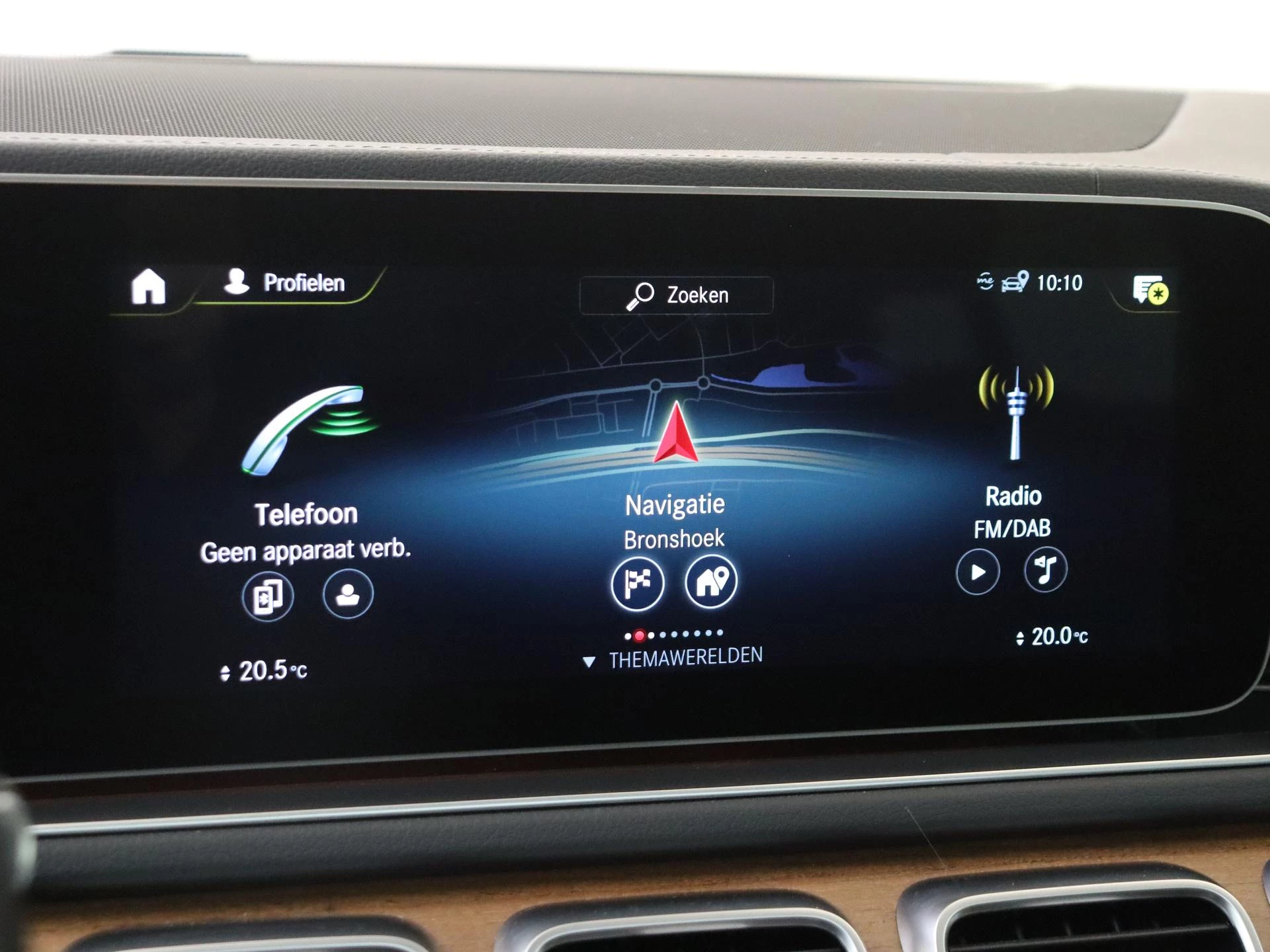 Mercedes-Benz-GLE-image-16