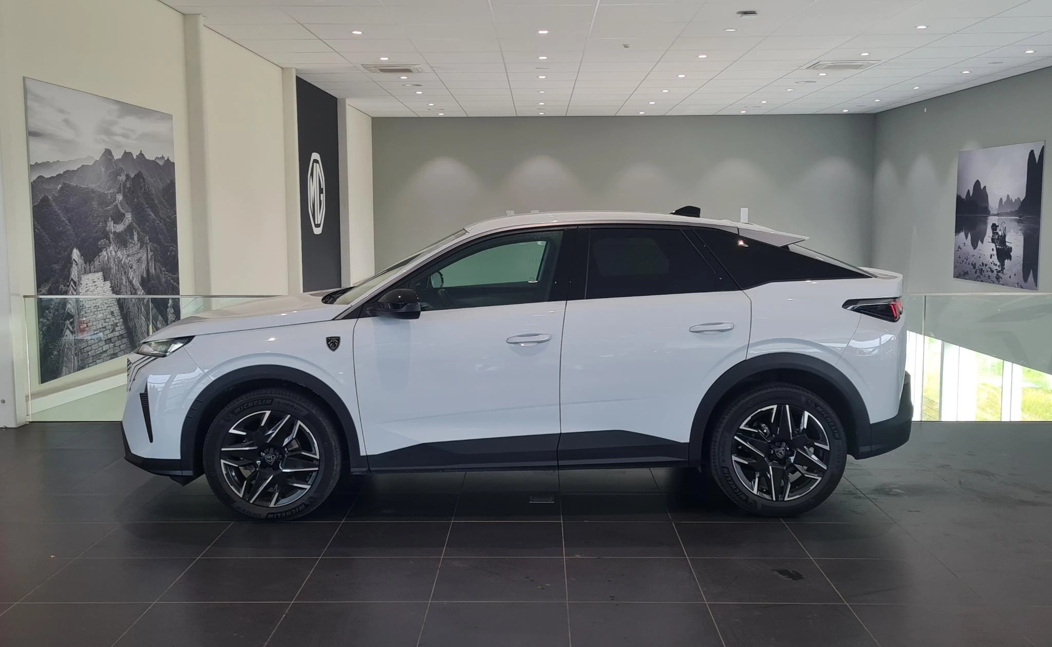 Peugeot 3008 1.2 Hybrid 136 Allure
