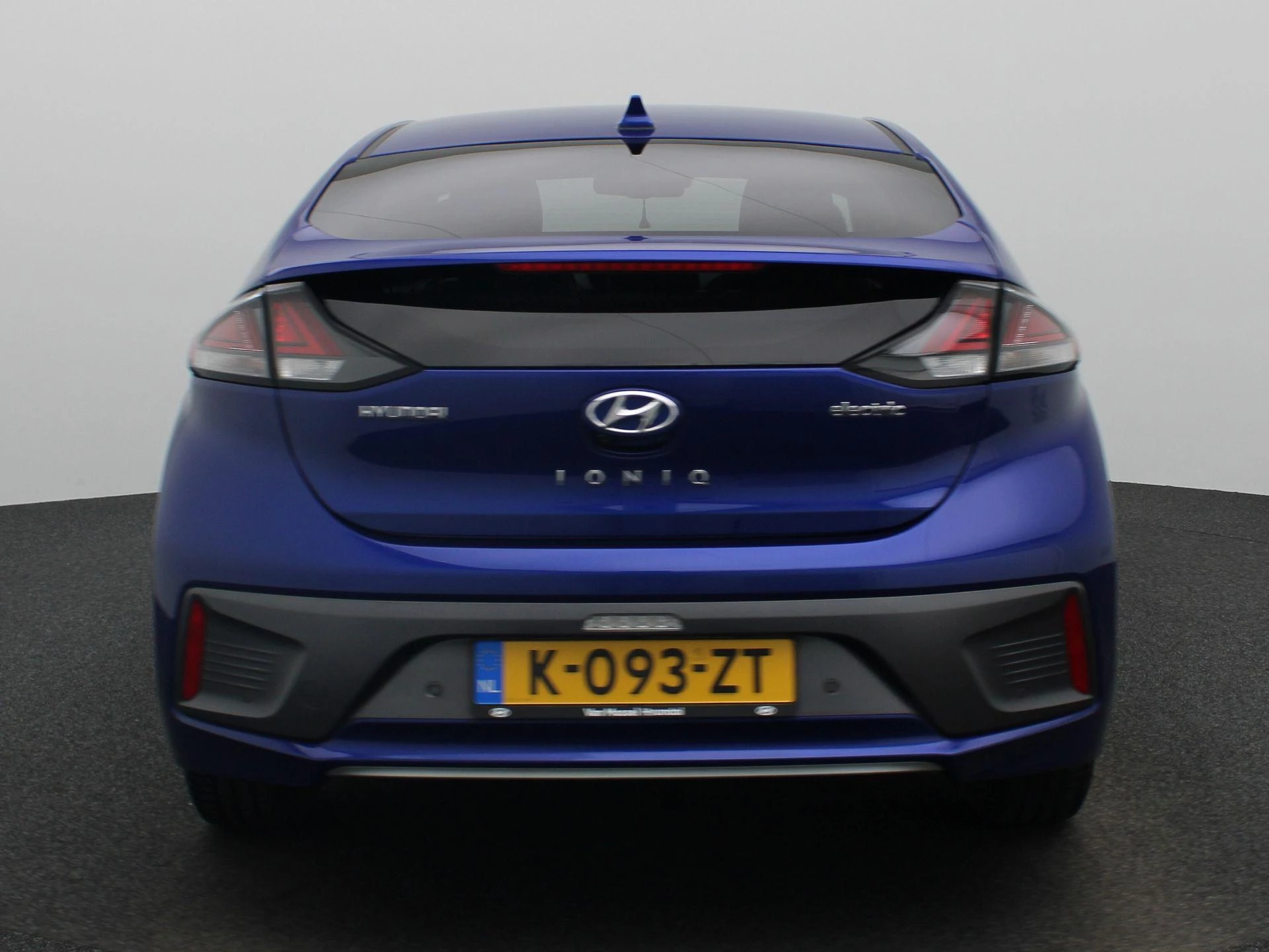 Hyundai-IONIQ-image-4