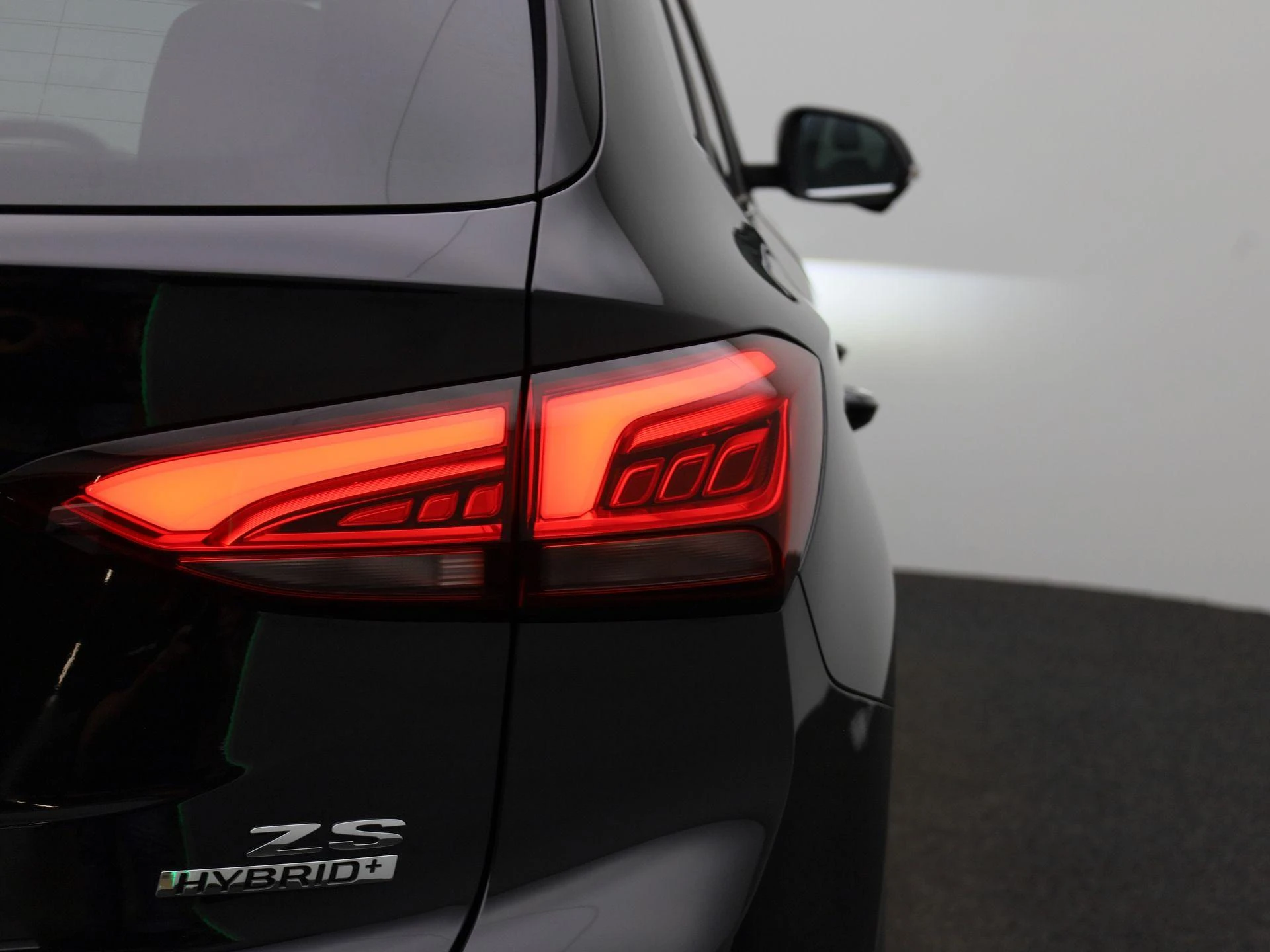 MG-ZS-image-35