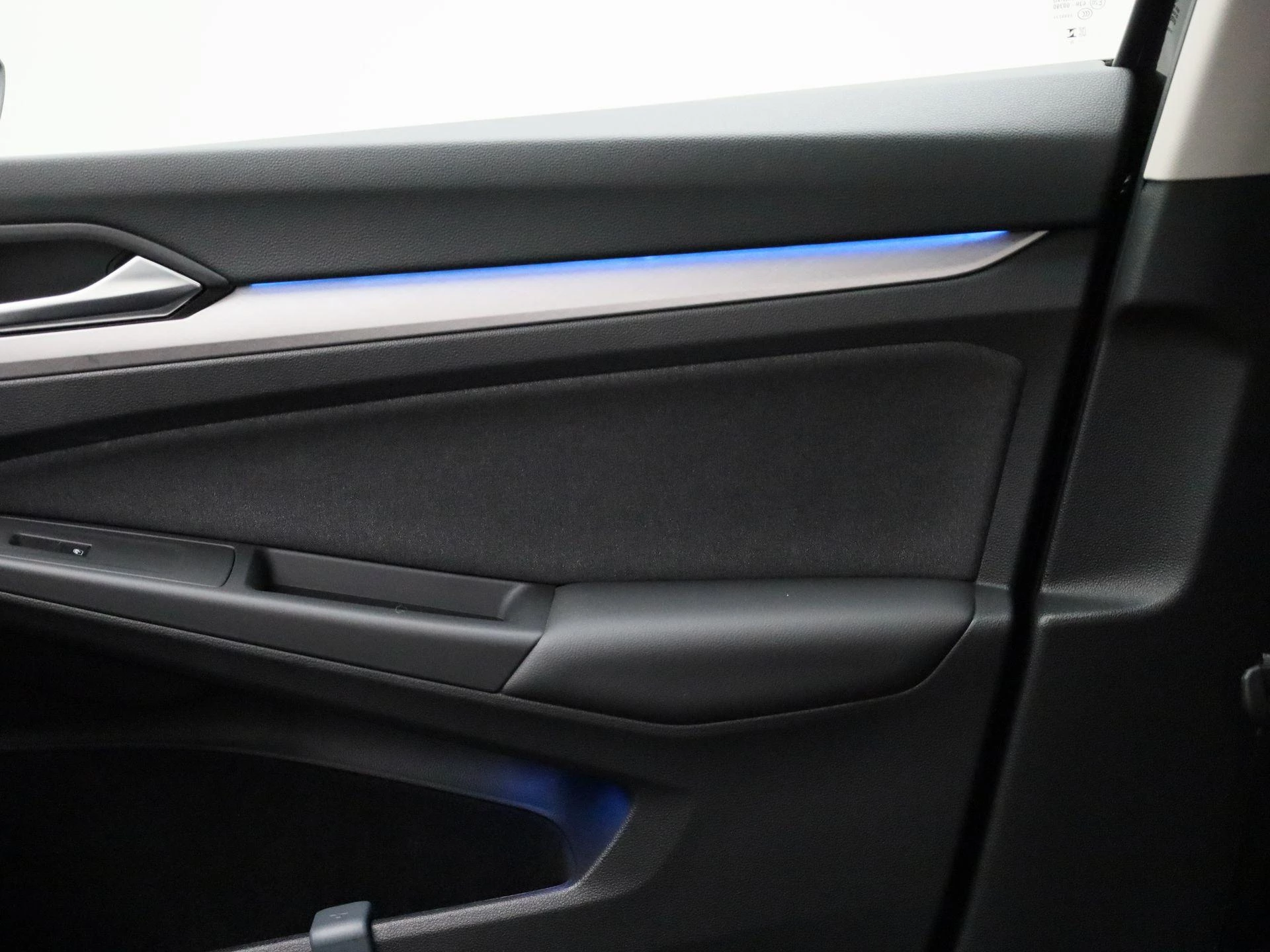 Volkswagen-Golf-image-36