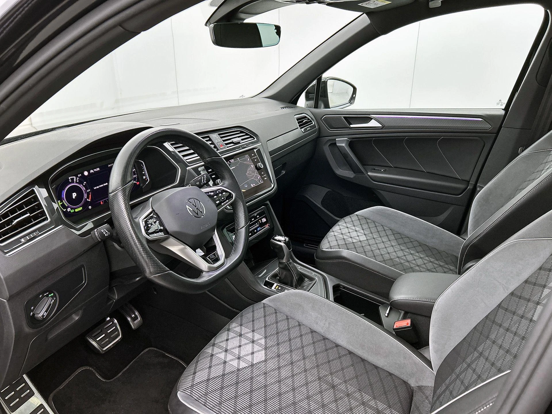 Volkswagen-Tiguan-image-20