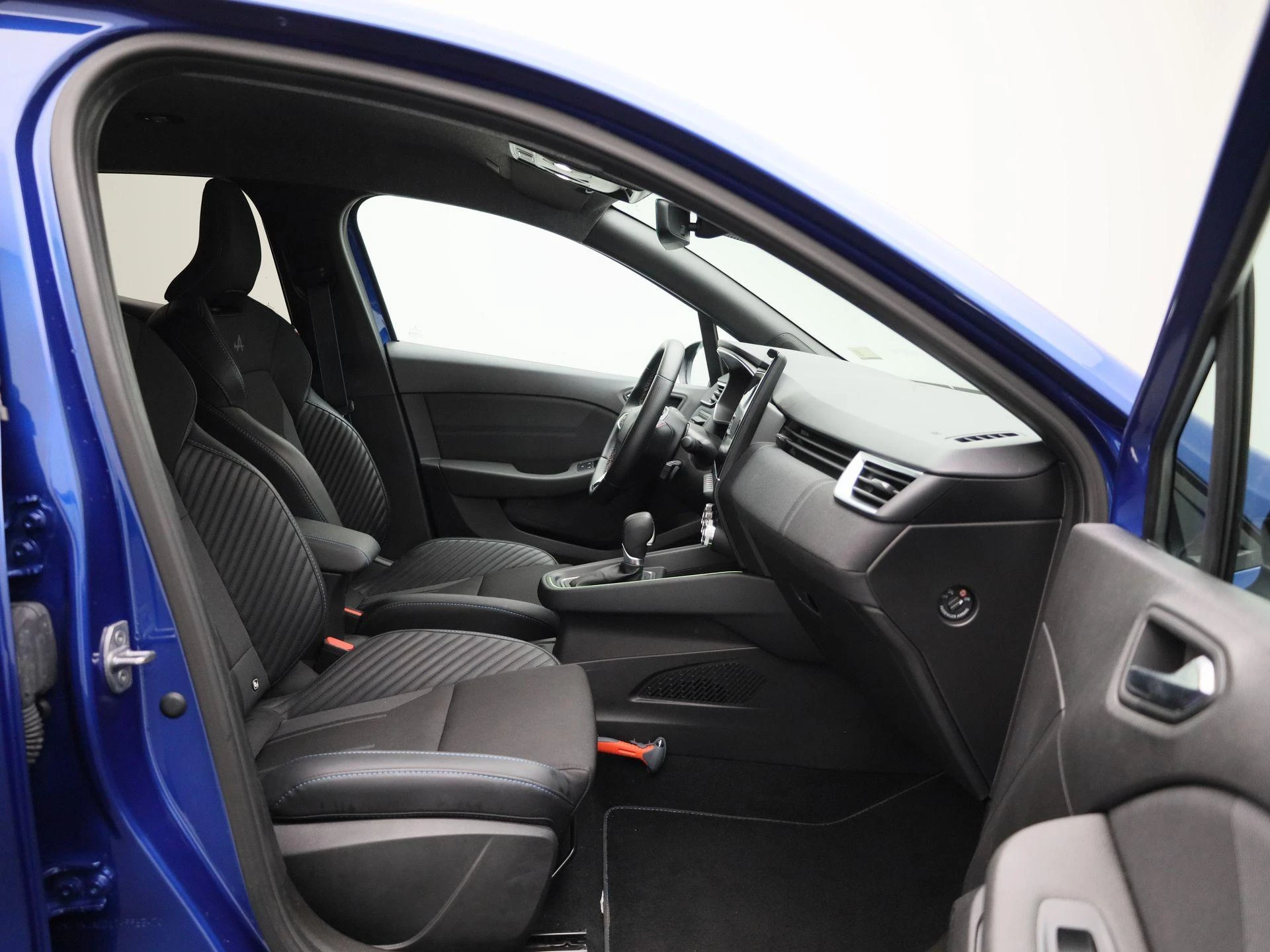 Renault-Clio-image-33