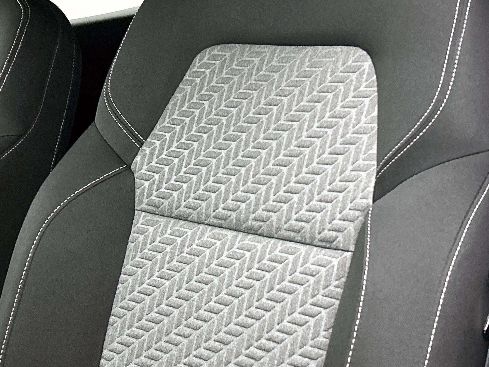 Renault-Clio-image-10