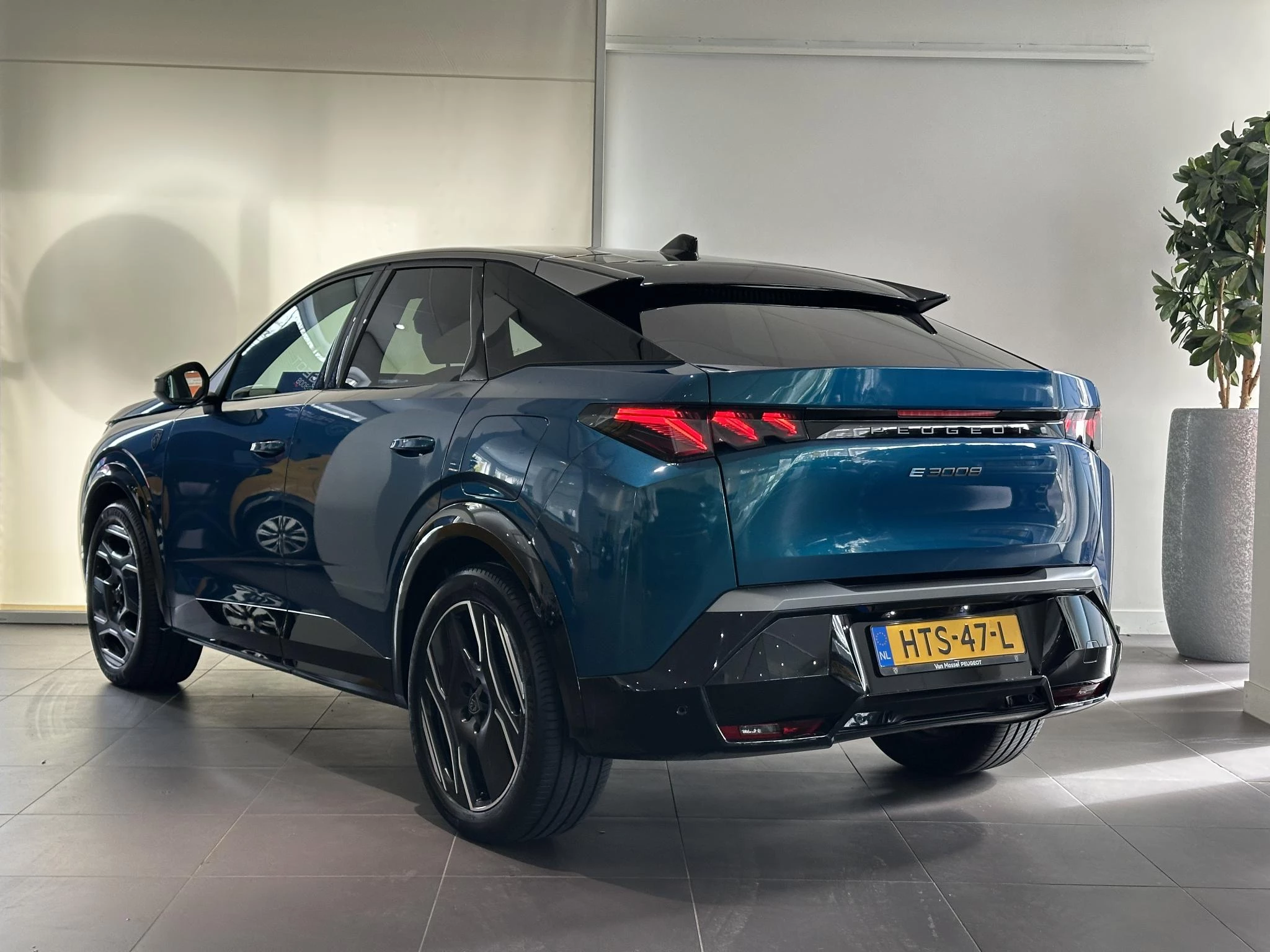 Peugeot-e-3008-image-6