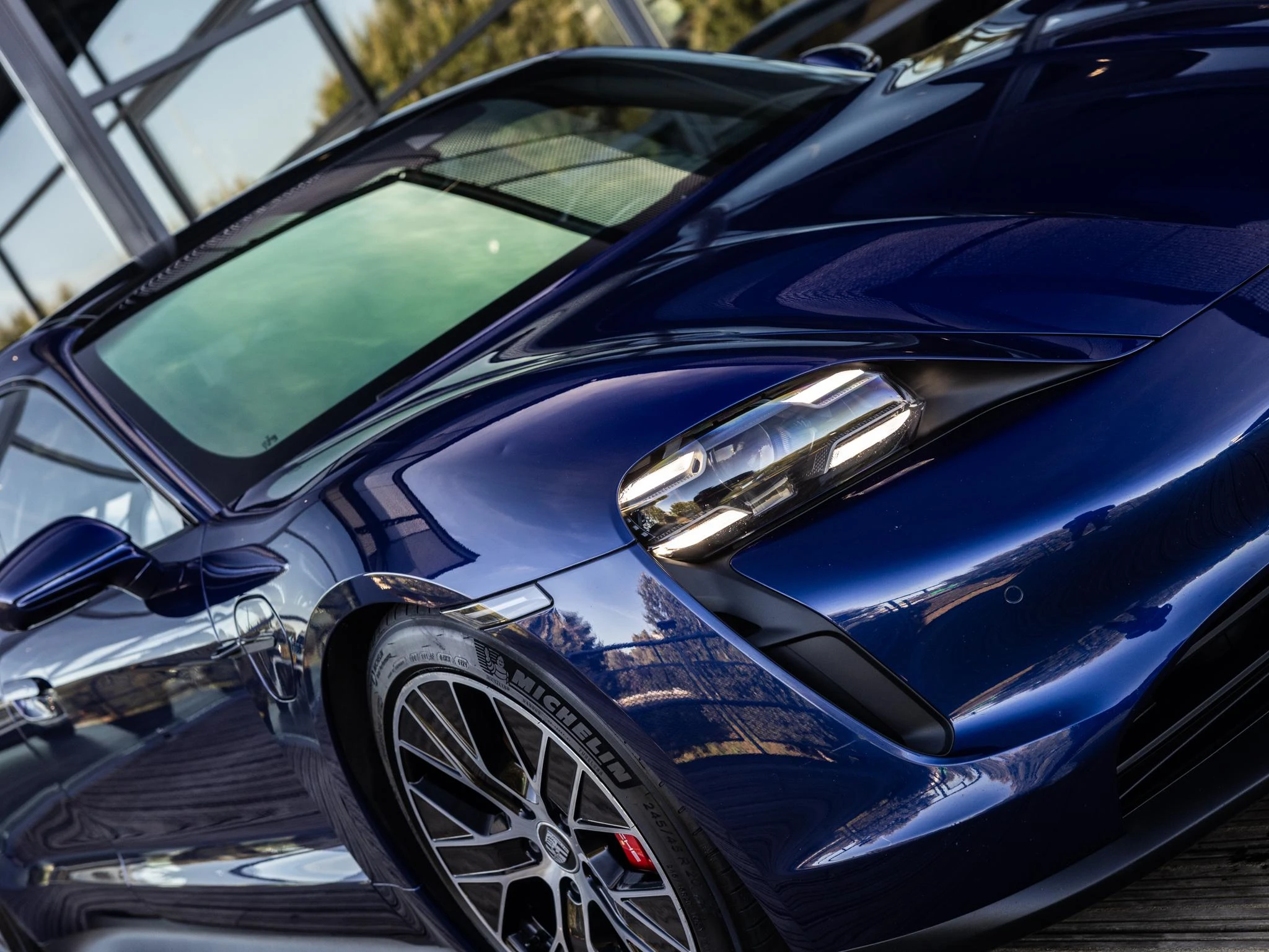 Porsche-Taycan-image-8