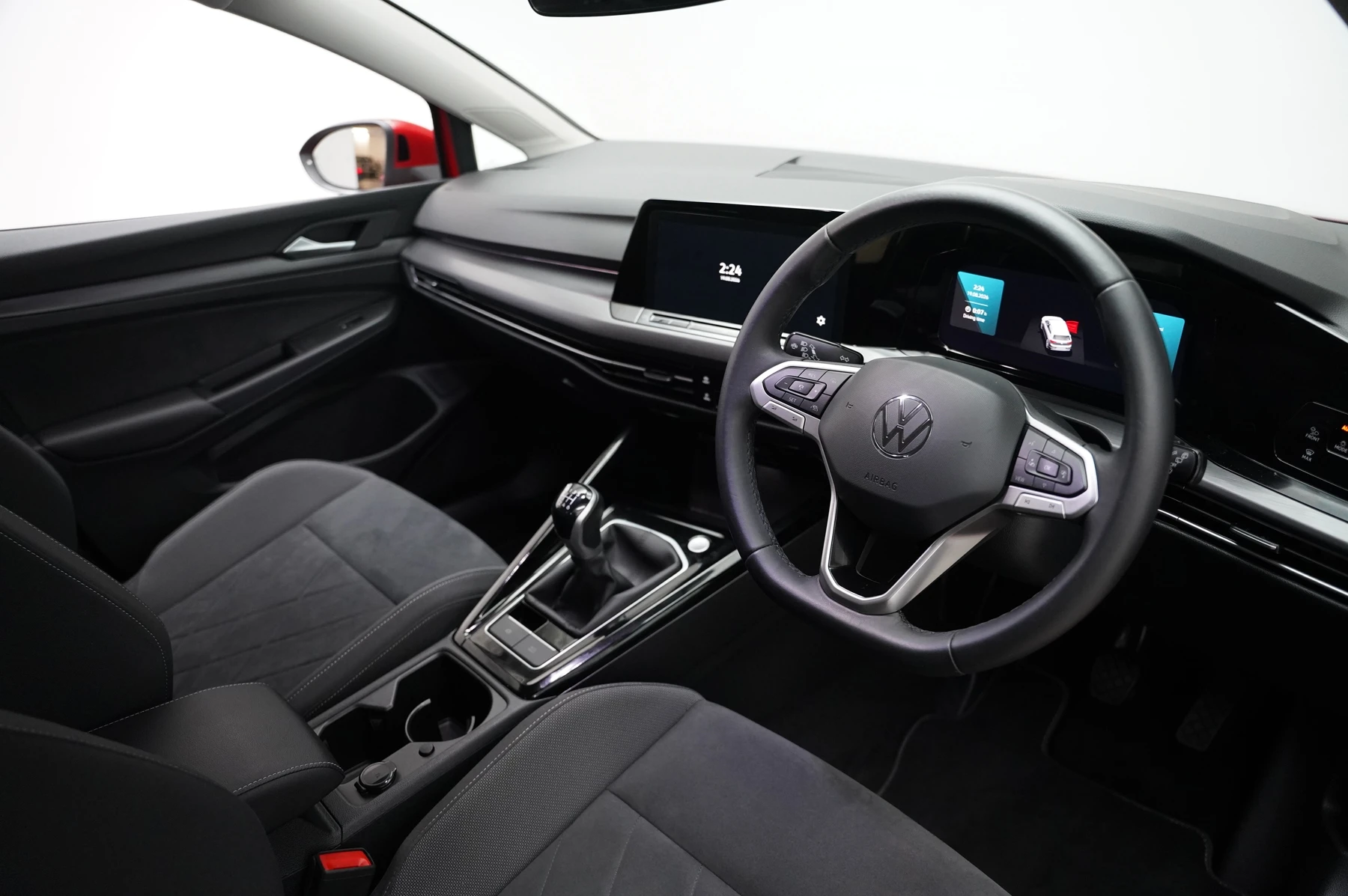 Volkswagen-Golf-image-5