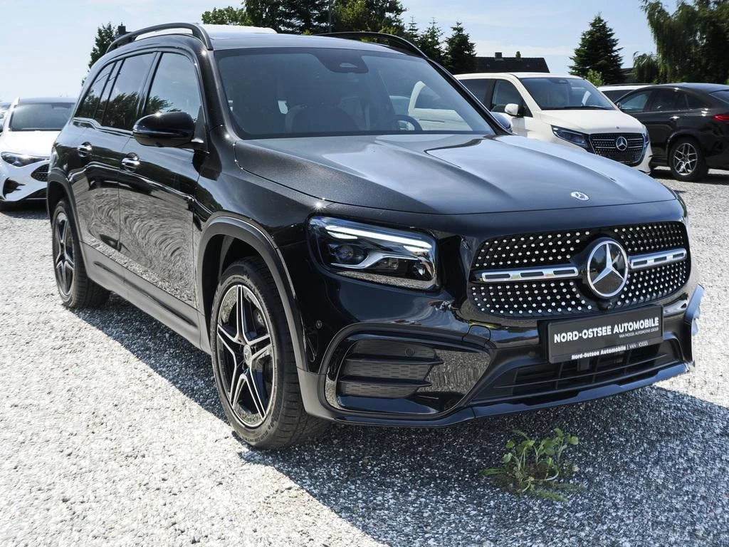 Mercedes-Benz-GLB 200 d-image-4