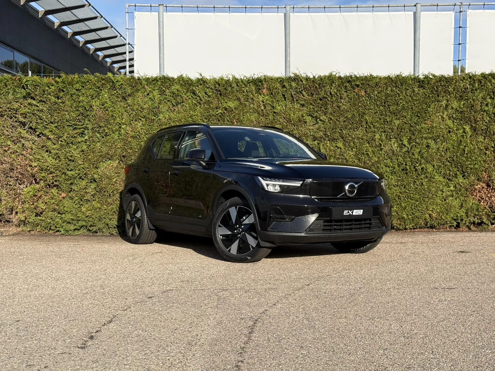 Volvo-EX40-image-4