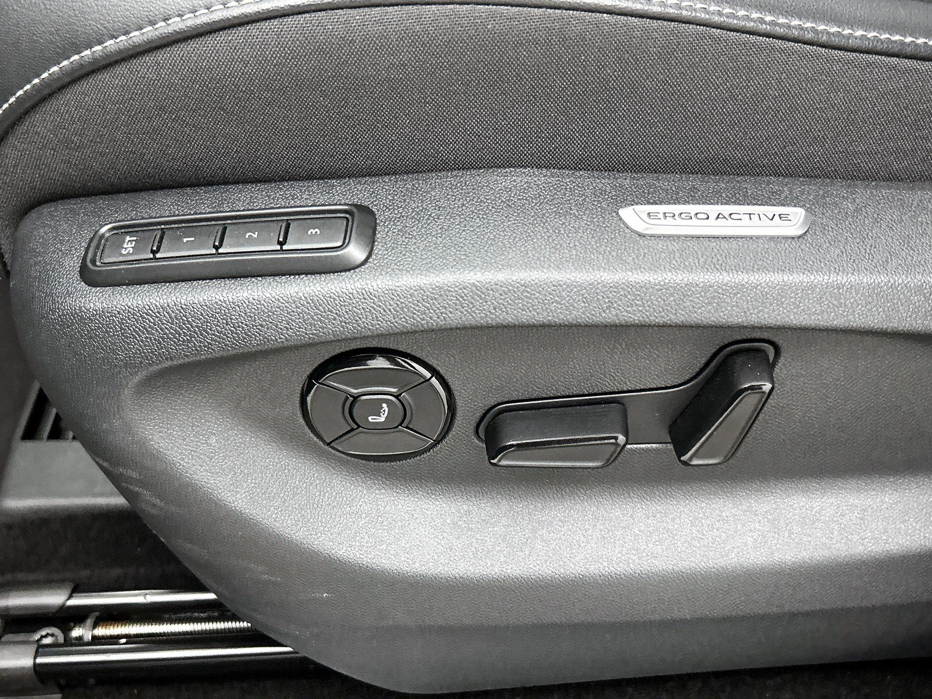 Volkswagen-Tiguan-image-22
