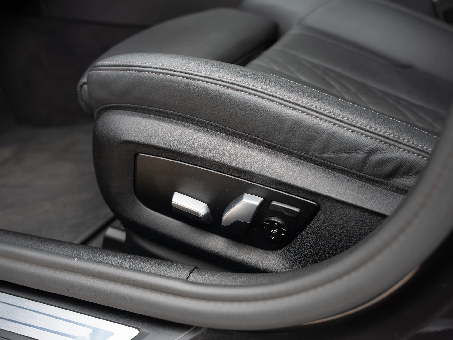 BMW 5er Reihe 520d touring.Laser AHK HUD