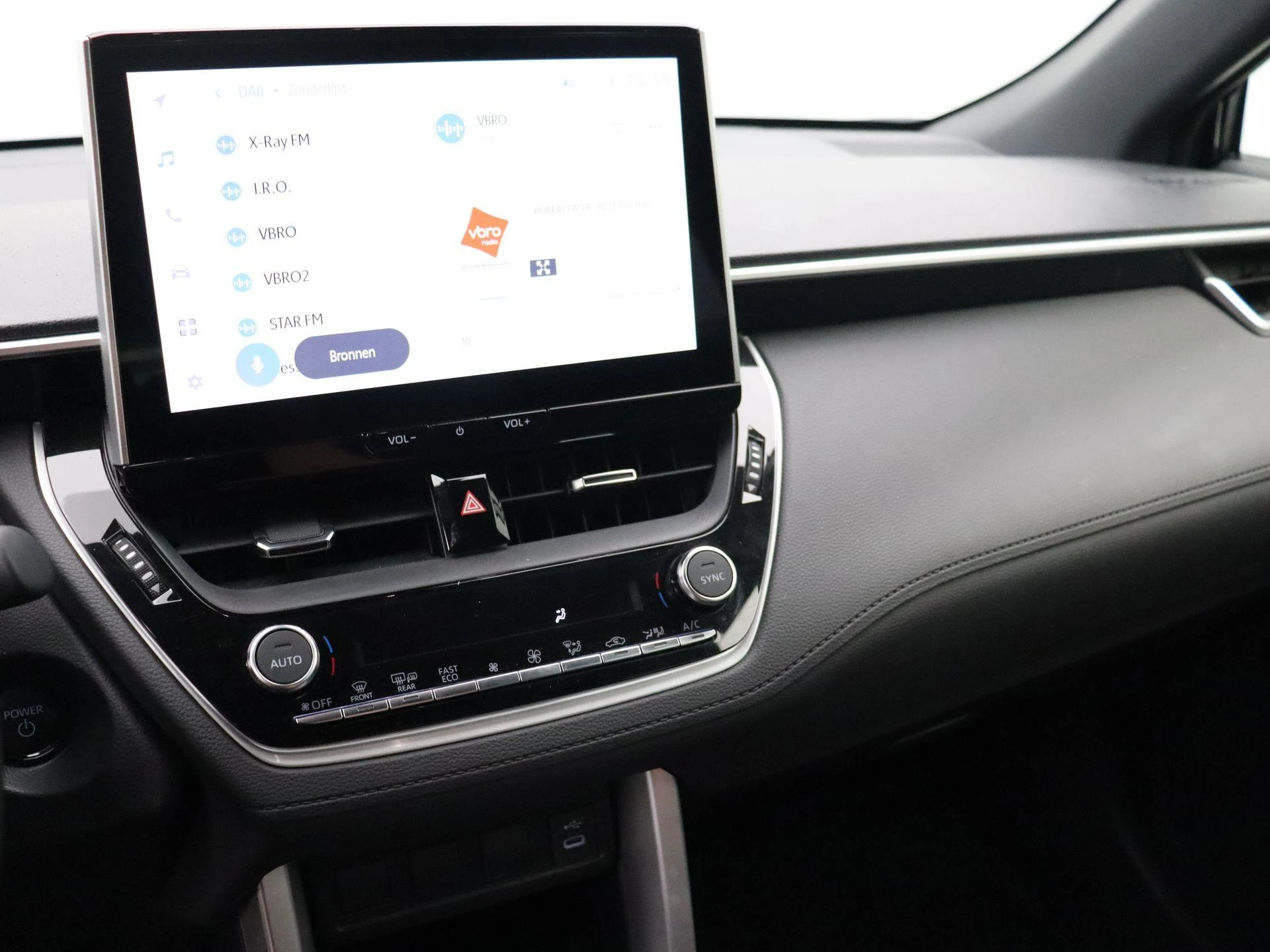 Toyota-Corolla Cross-image-10