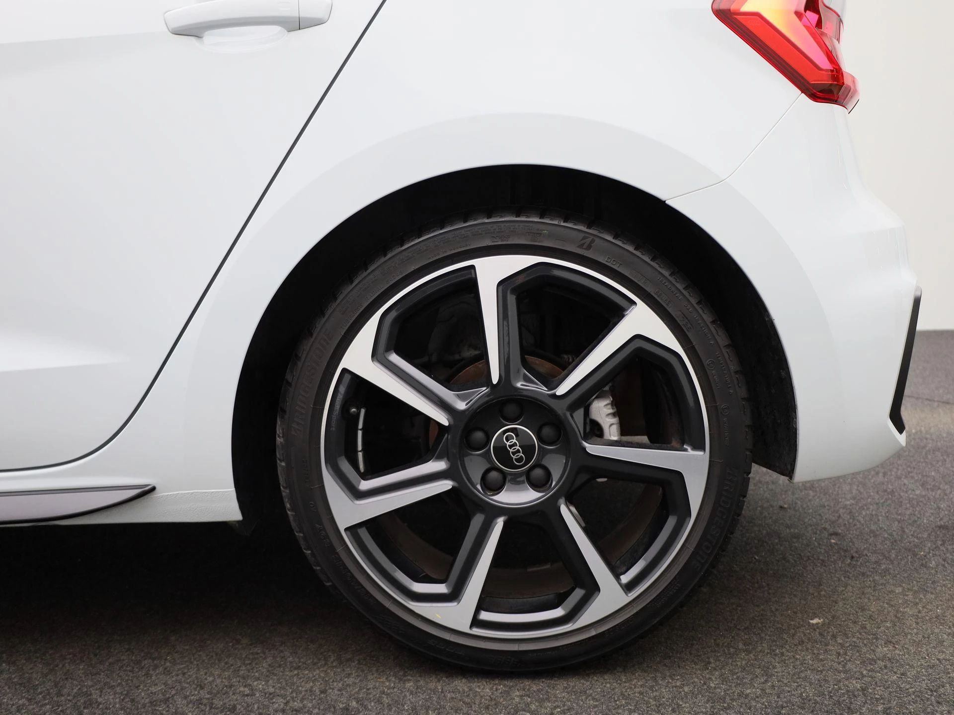 Audi-A1 Sportback-image-6