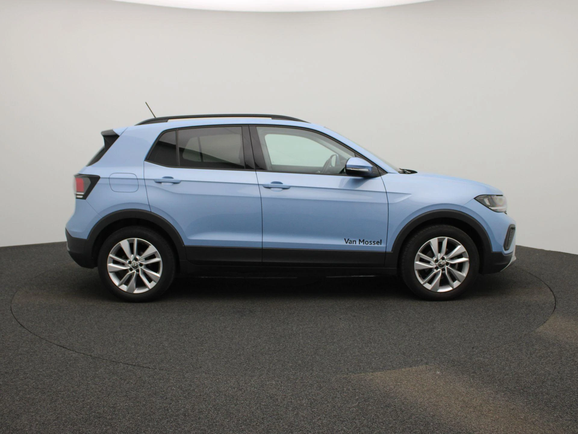 Volkswagen-T-Cross-image-5