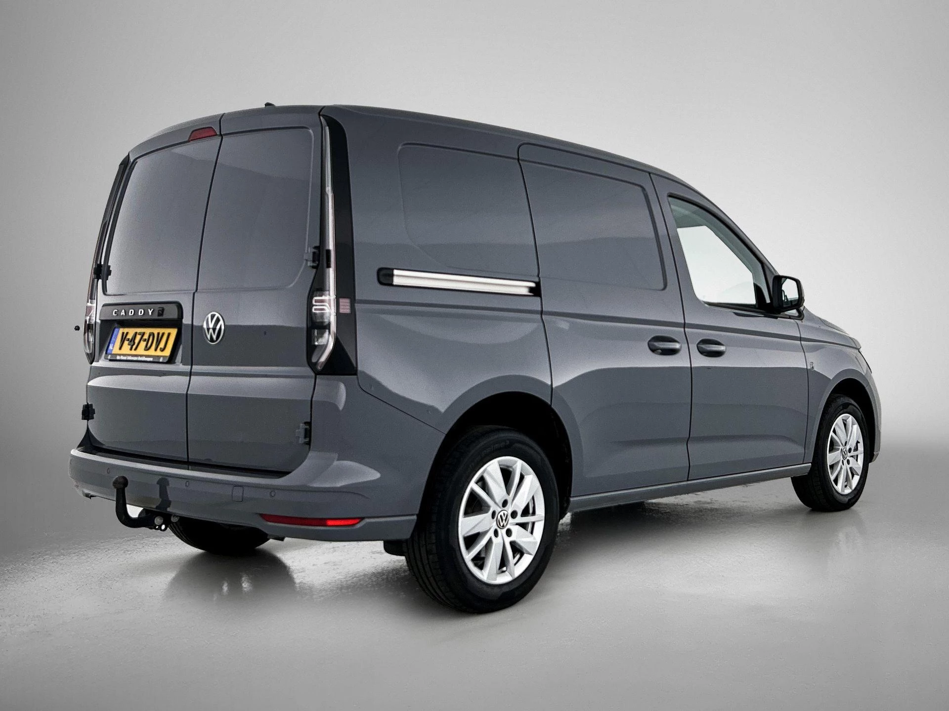 Volkswagen-Caddy-image-3