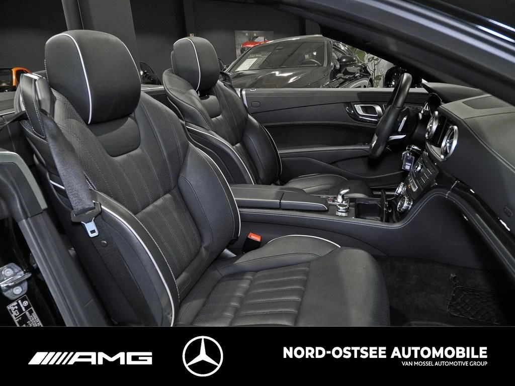 Mercedes-Benz-SL-image-13