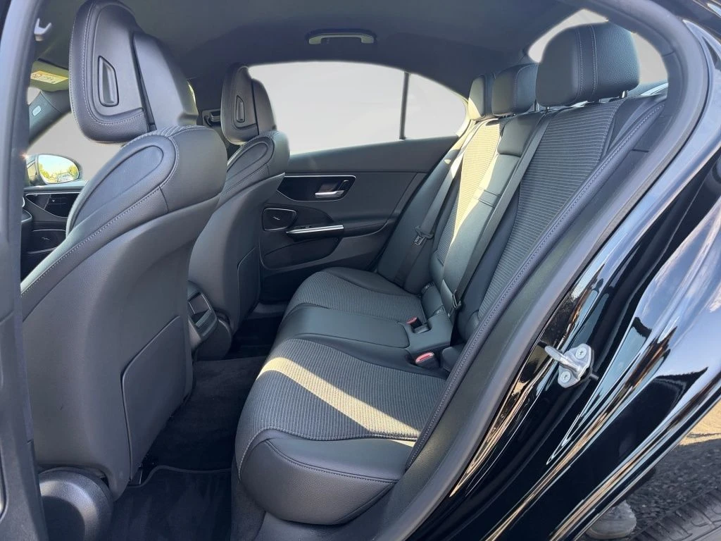 Mercedes-Benz-C-Klasse 200 d-image-9