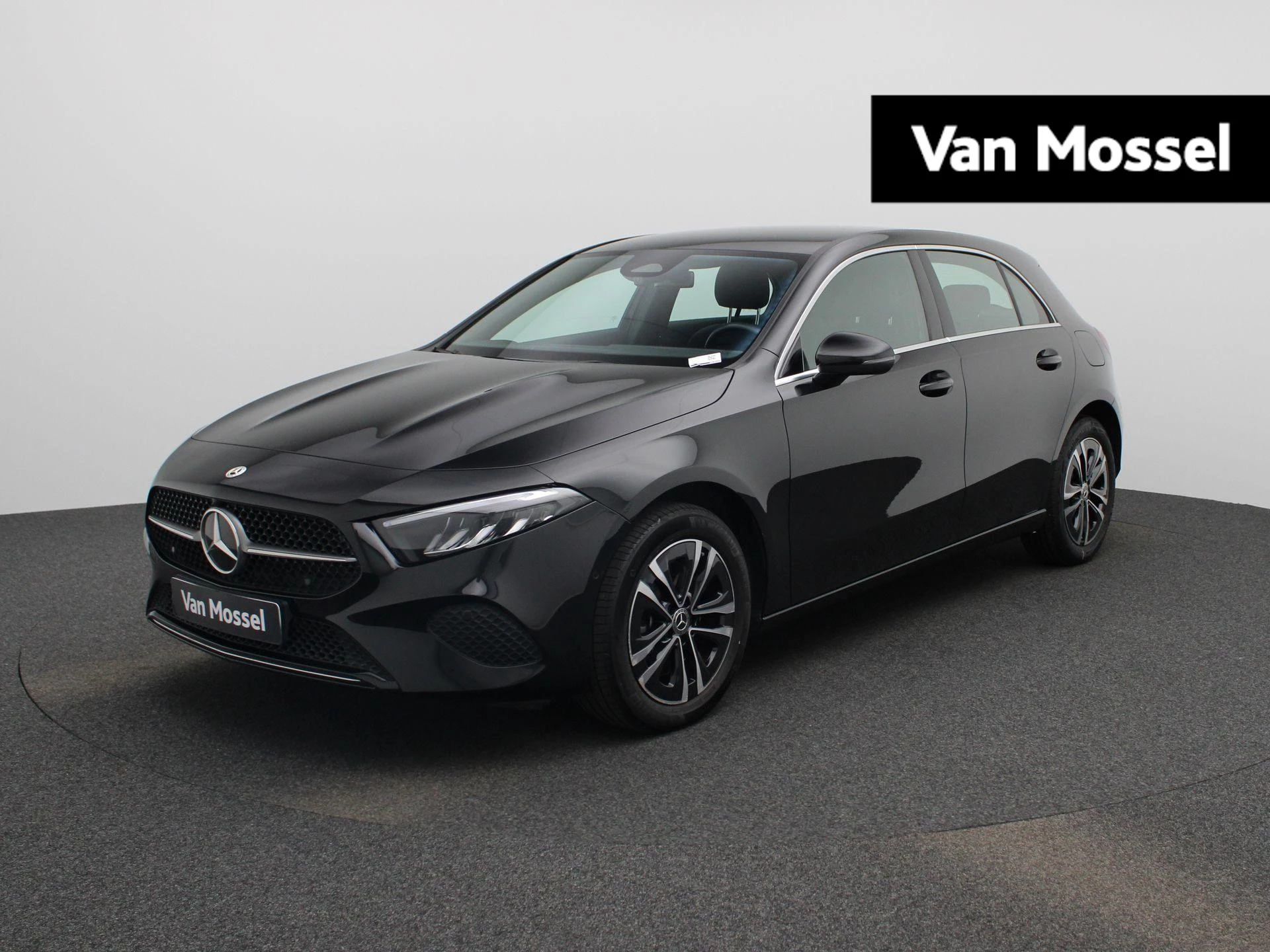 Mercedes-Benz-A-Klasse-image-0