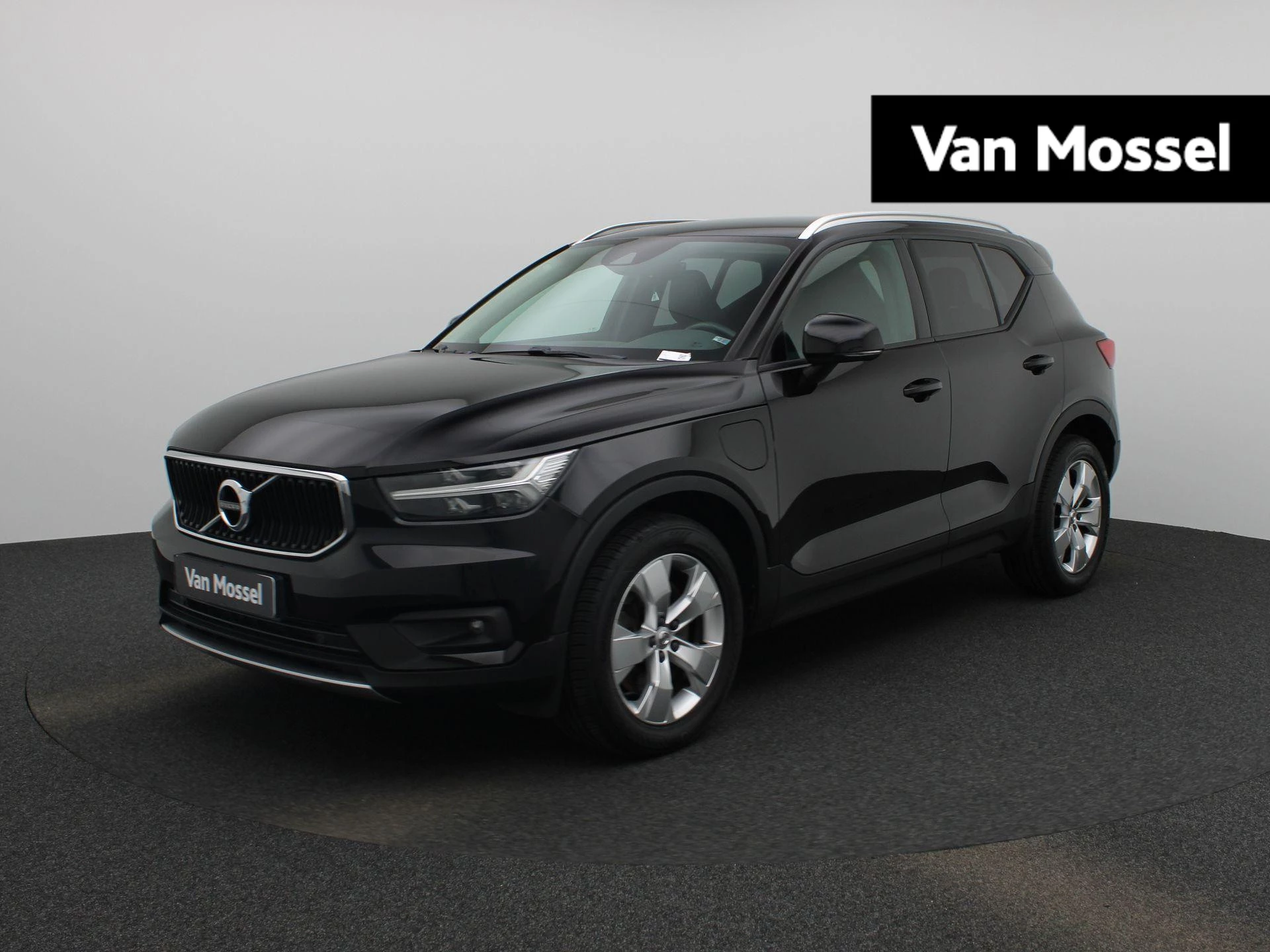 Volvo-XC40-image-0
